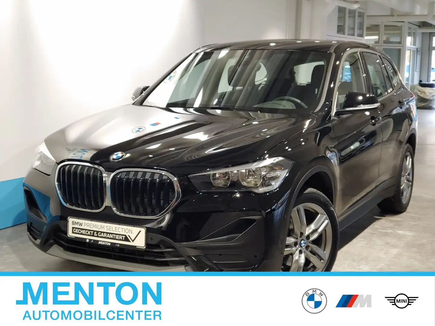 BMW X1 sDrive18i Advantage DAB Tempomat Klimaaut. Schwarz - 1