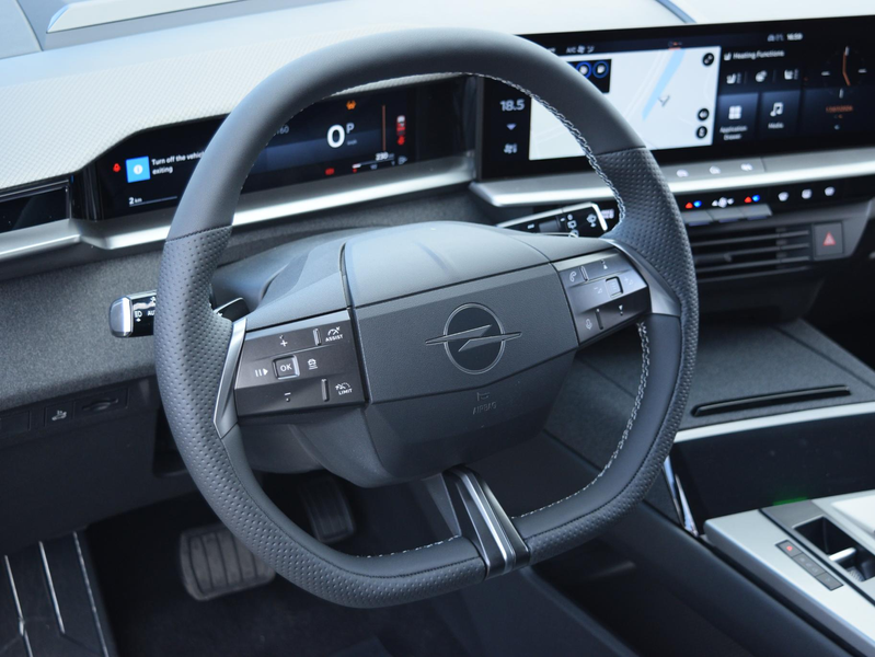 Opel Grandland 1.2 Turbo Hybrid Business Edition | PANORAMADAK | — photo 6