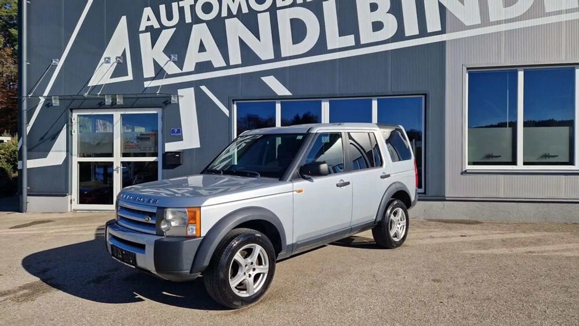 Land Rover Discovery TDV6 S Plateado - 2