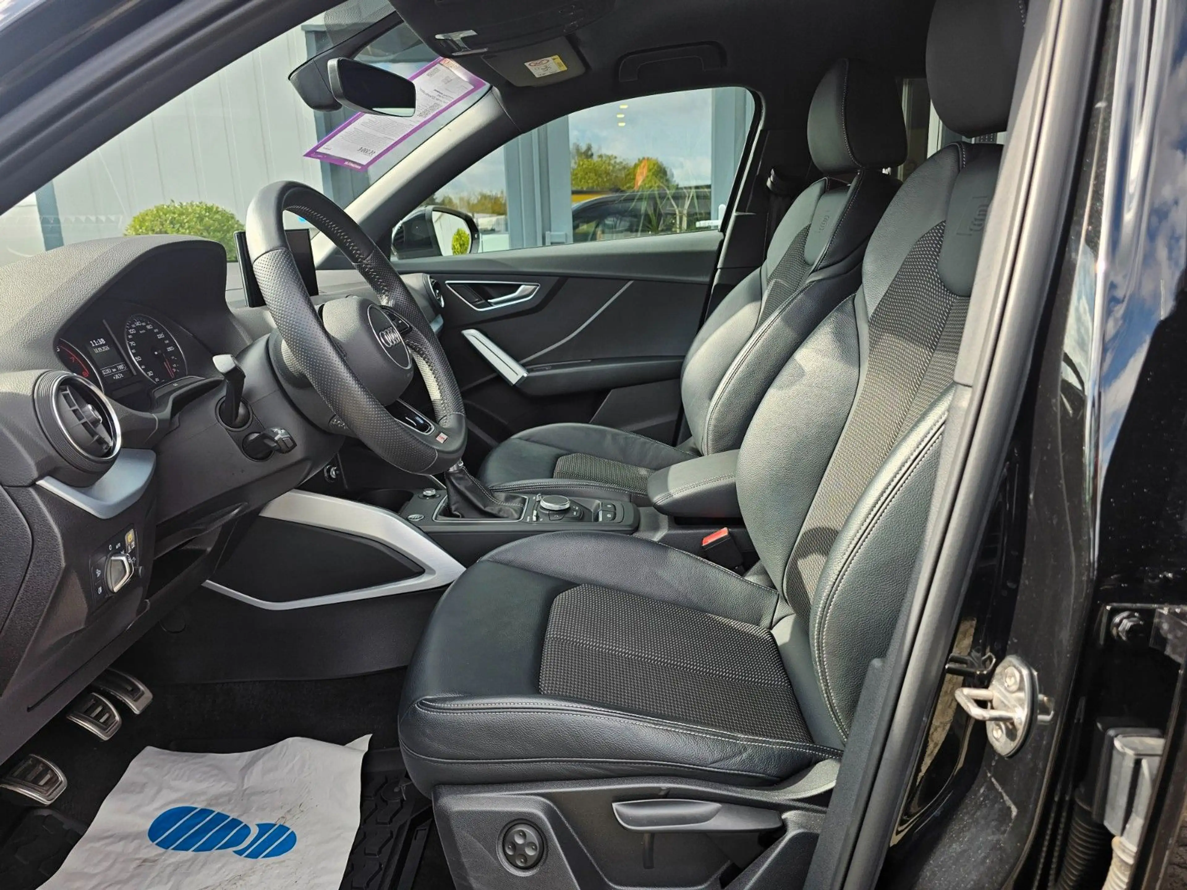 Audi Q2 S line Sport-Paket*Leder*MMI*LED*Soundsystem* — photo 9