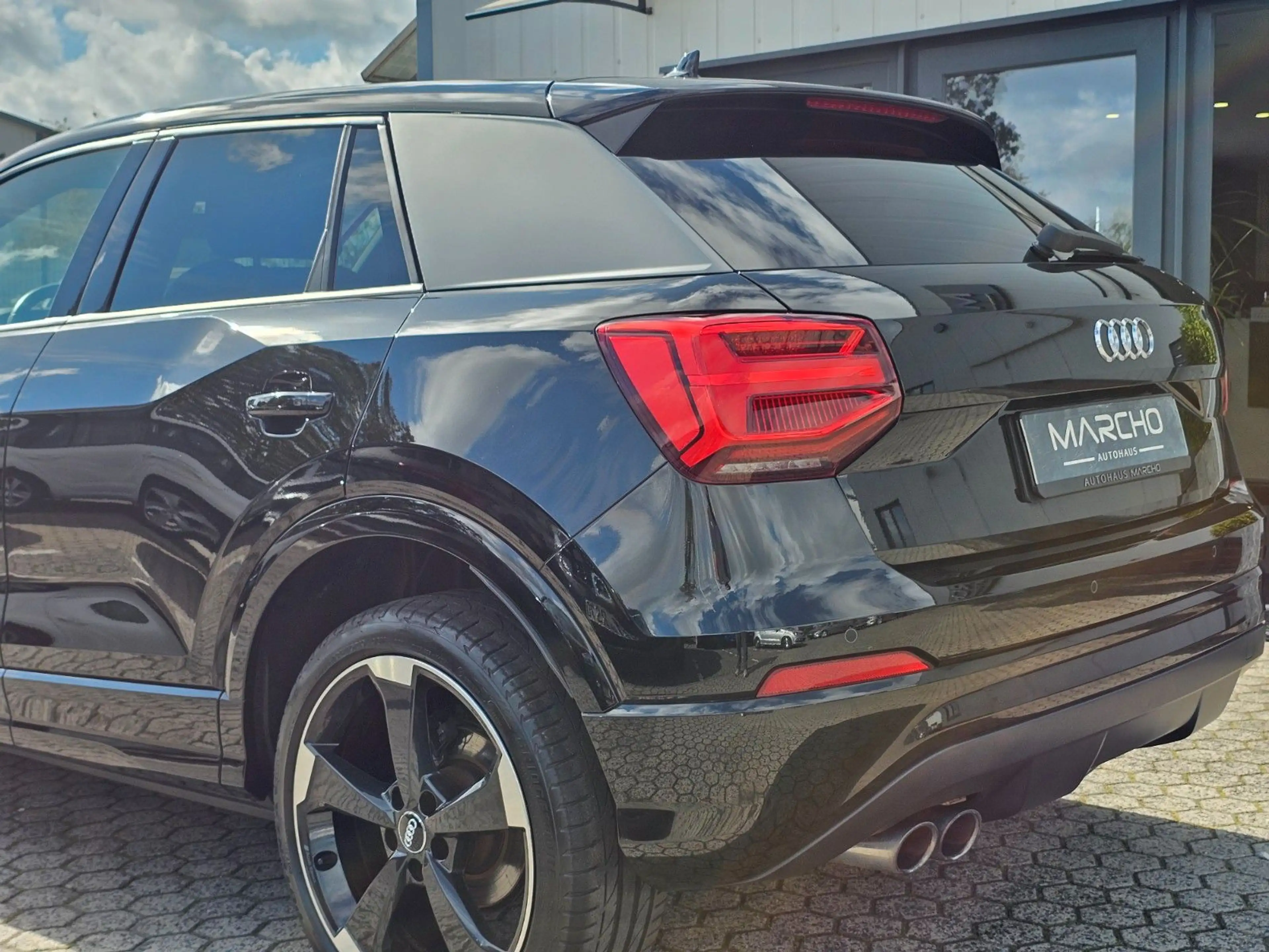Audi Q2 S line Sport-Paket*Leder*MMI*LED*Soundsystem* — photo 4