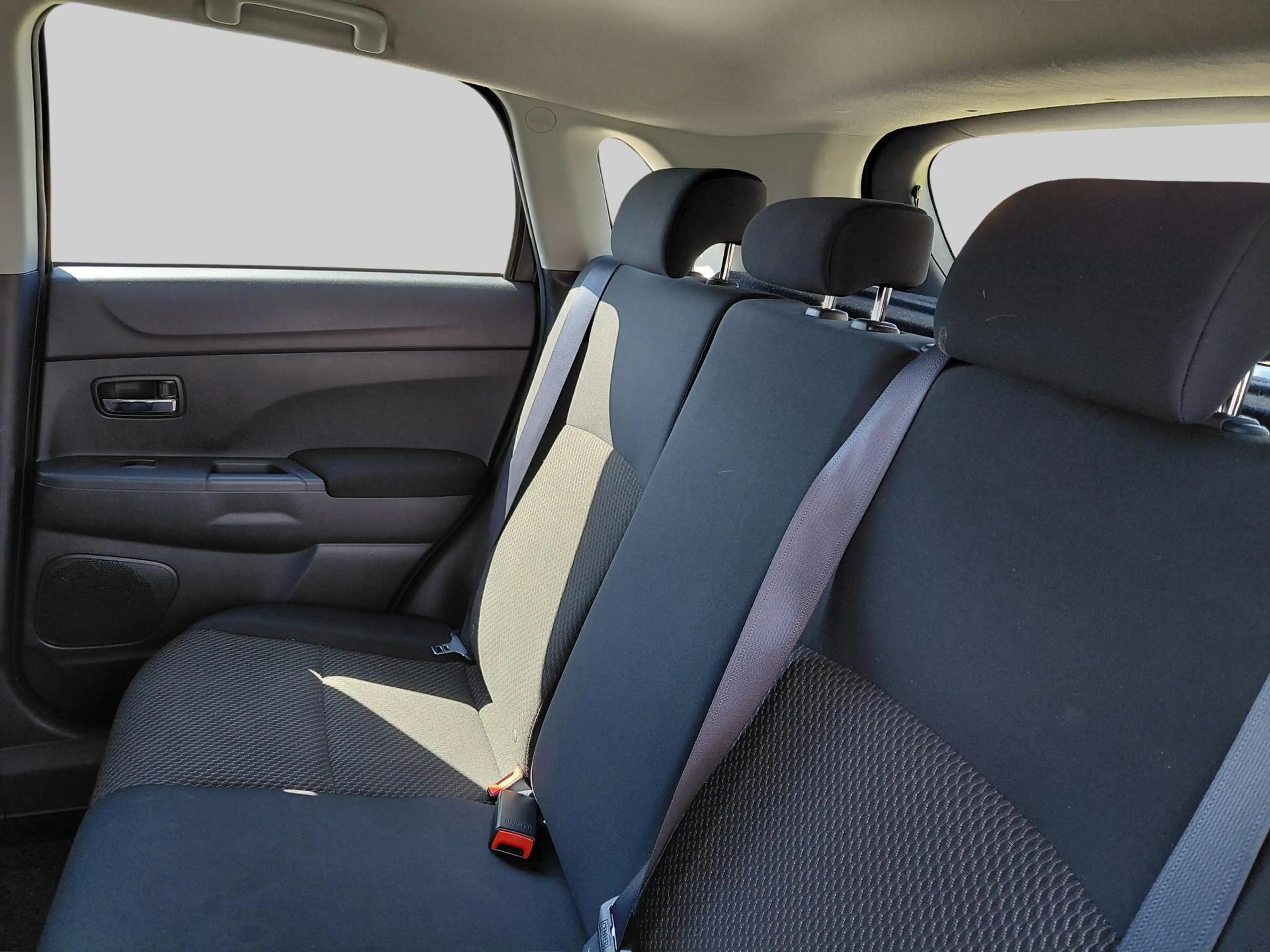 Mitsubishi ASX — photo 6