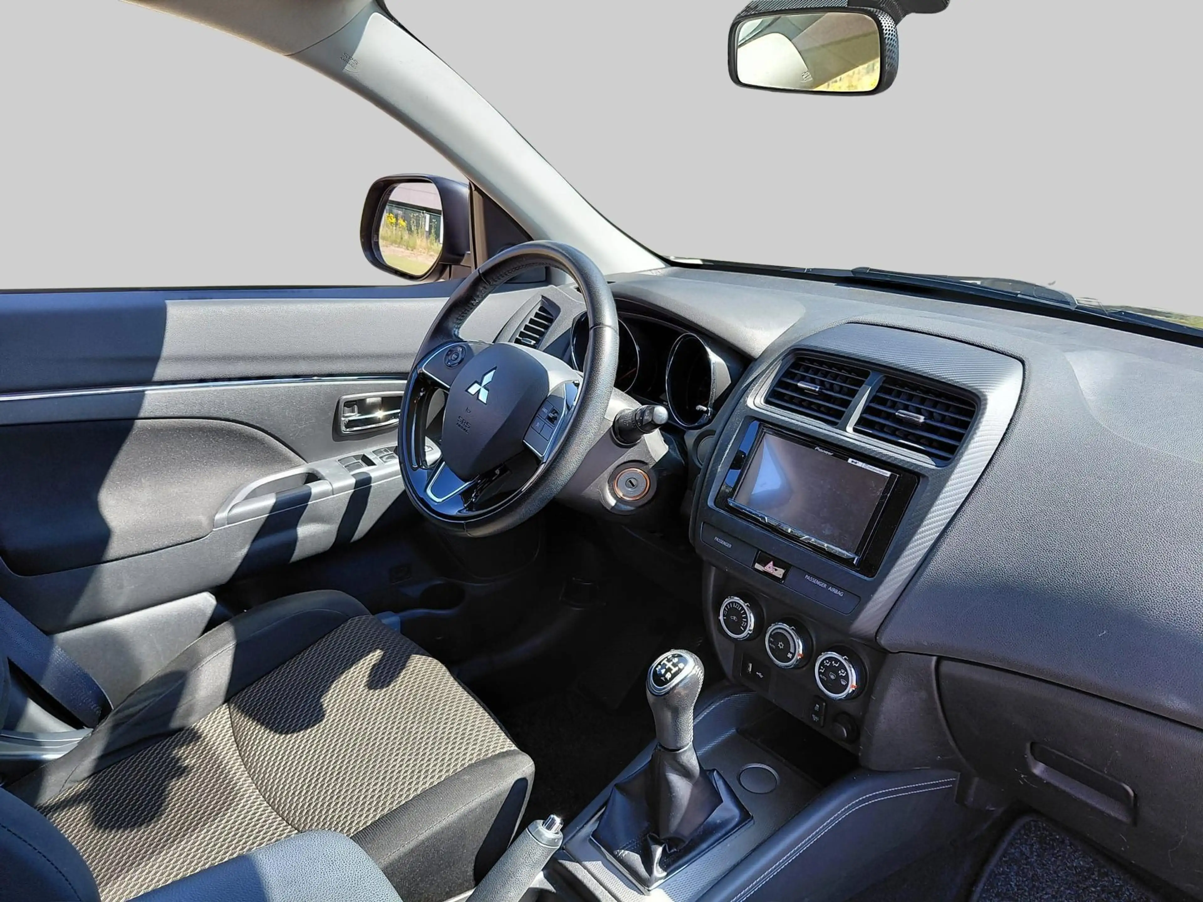 Mitsubishi ASX — photo 13