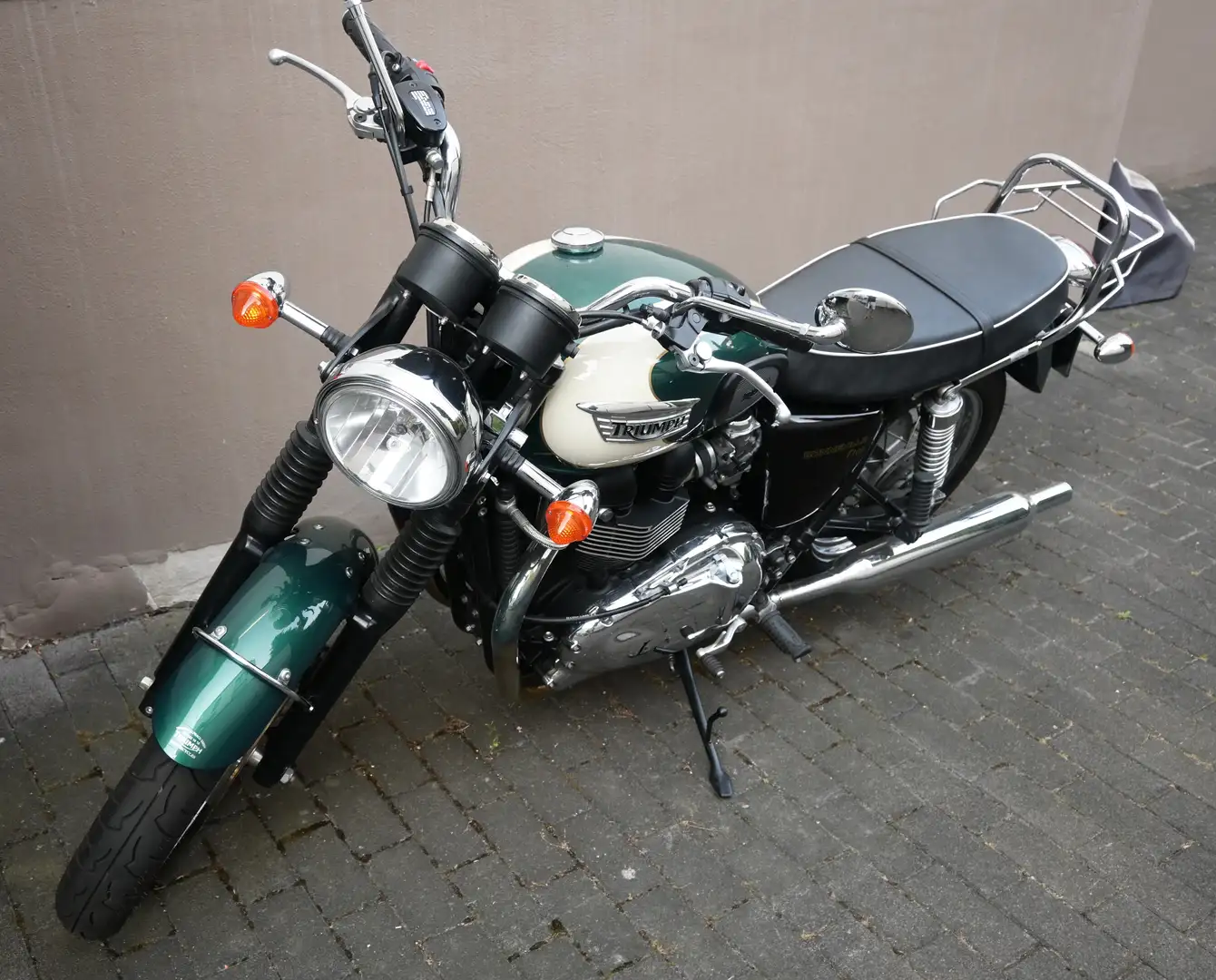 Triumph Bonneville T100 Wit - 2