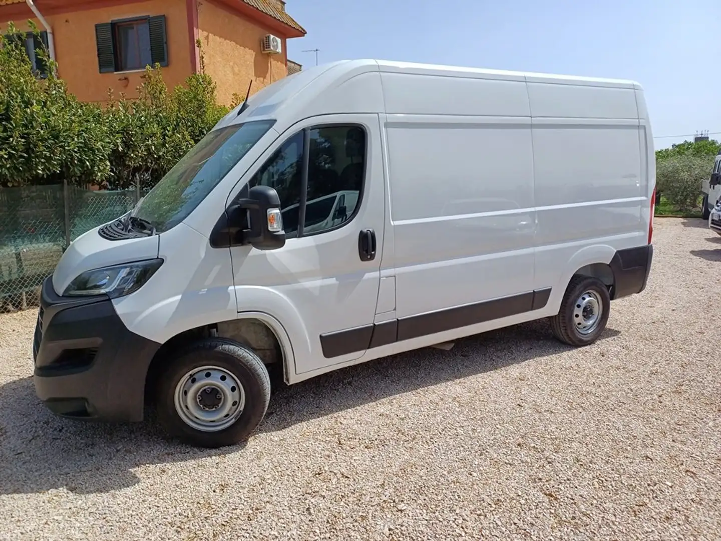 Fiat Ducato 2,2 MJT 140 CV PASSO MEDIO TETTO ALTO MH2 Bianco - 1