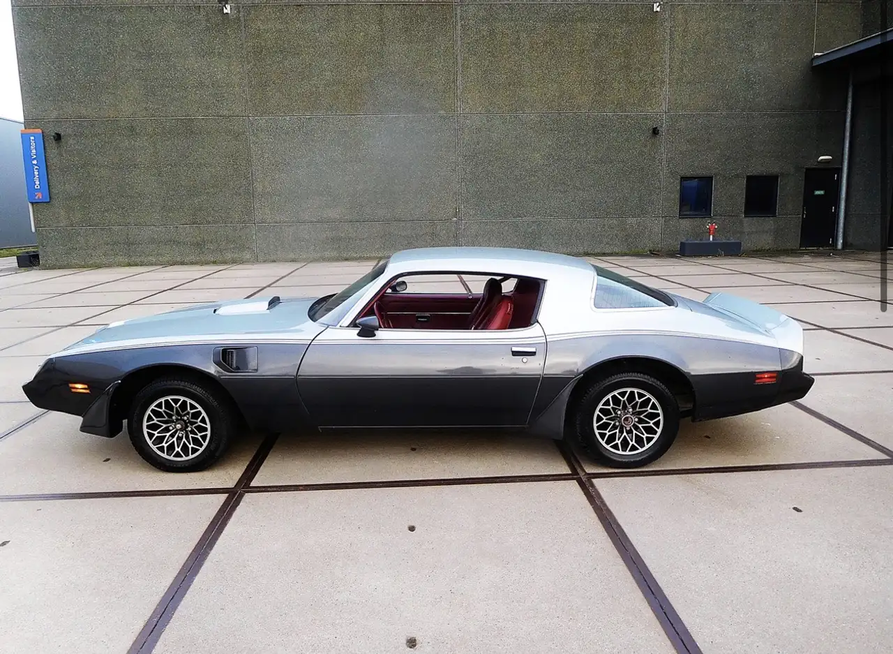 Pontiac Firebird Trans am pakket, foto 2