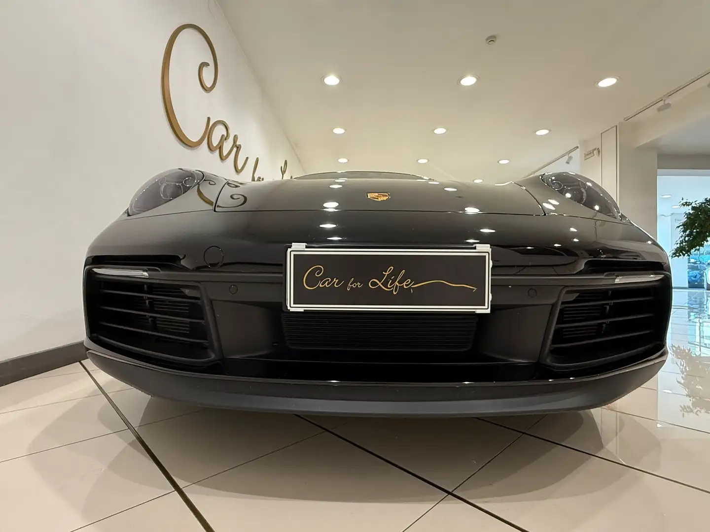 Porsche 992 Carrera 911 S Coupè Schwarz - 2