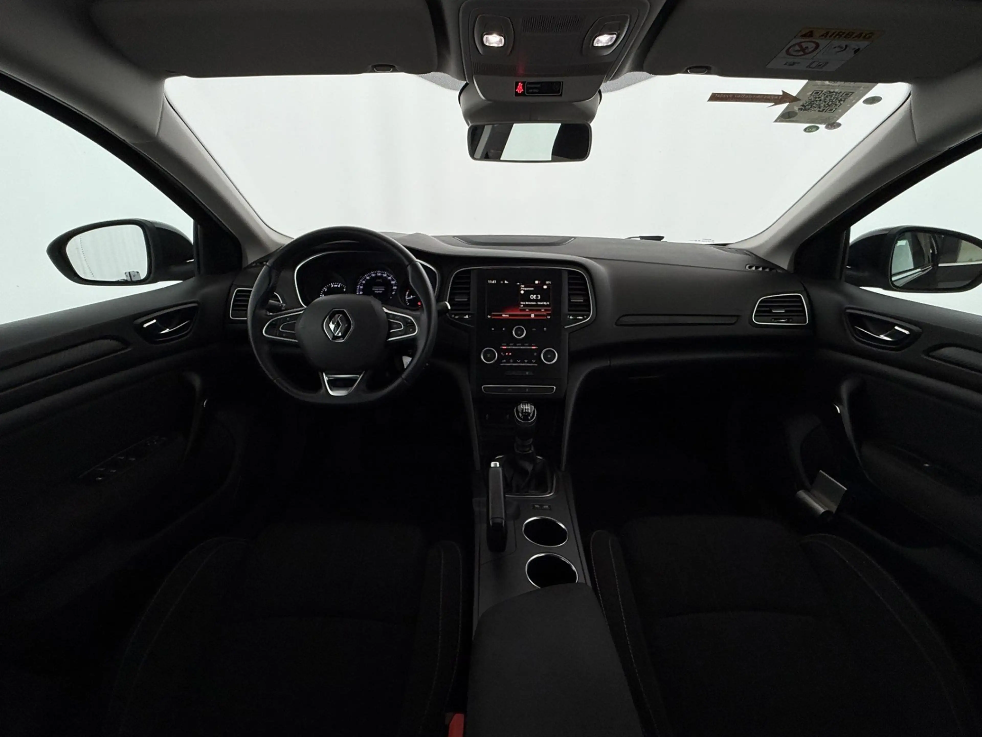 Renault Megane IV Grandtour 1.2 TCe Limited NAVI TEMPOMAT — photo 14