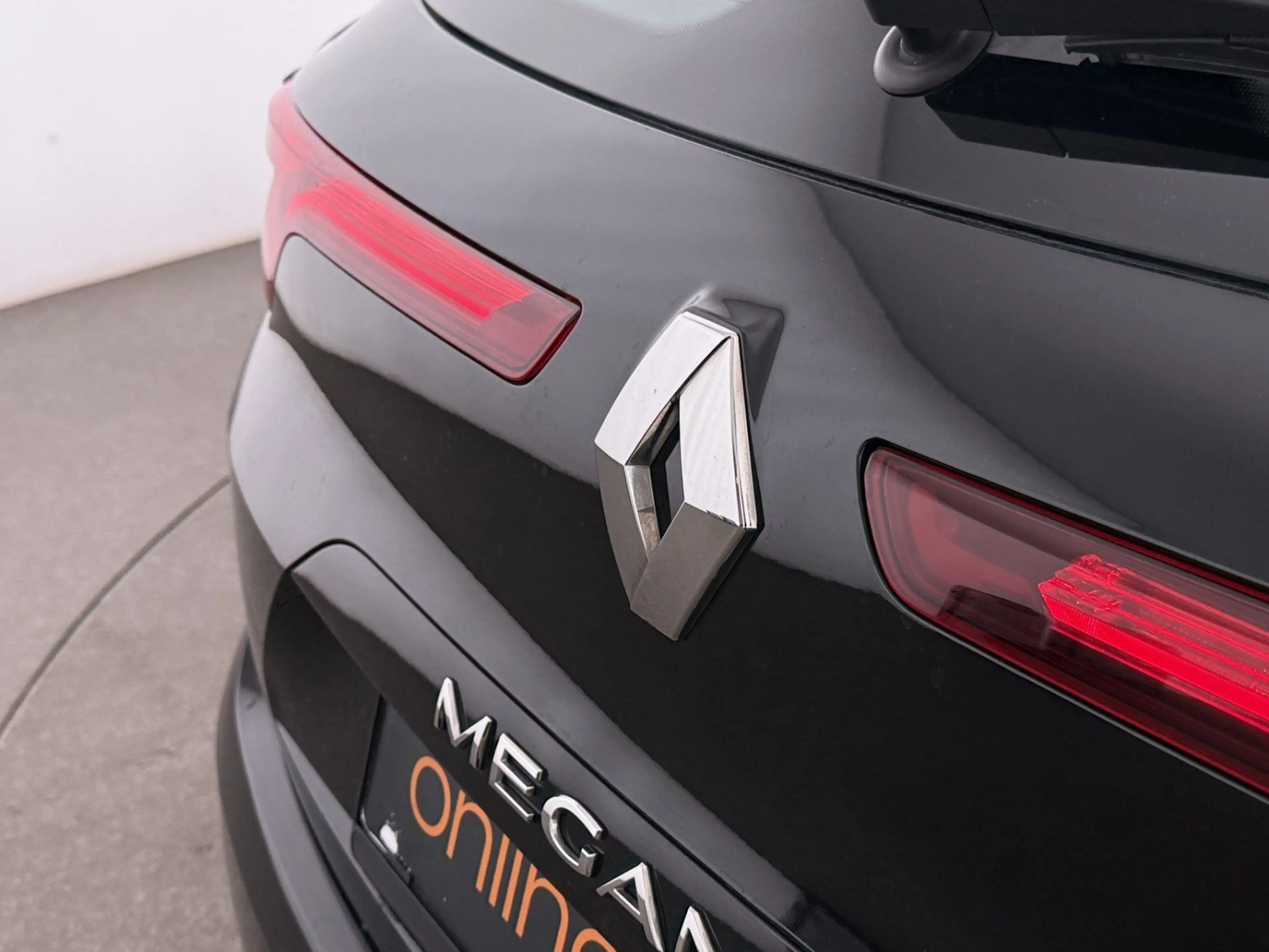 Renault Megane IV Grandtour 1.2 TCe Limited NAVI TEMPOMAT — photo 11