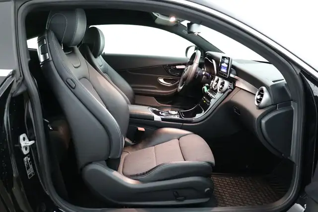 Mercedes-Benz C-Class view 10