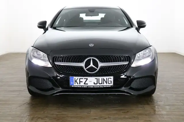 Mercedes-Benz C-Class view 5