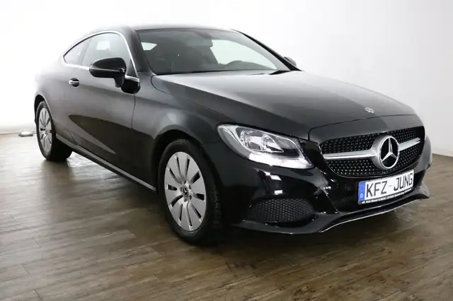 Mercedes-Benz C-Class view 6
