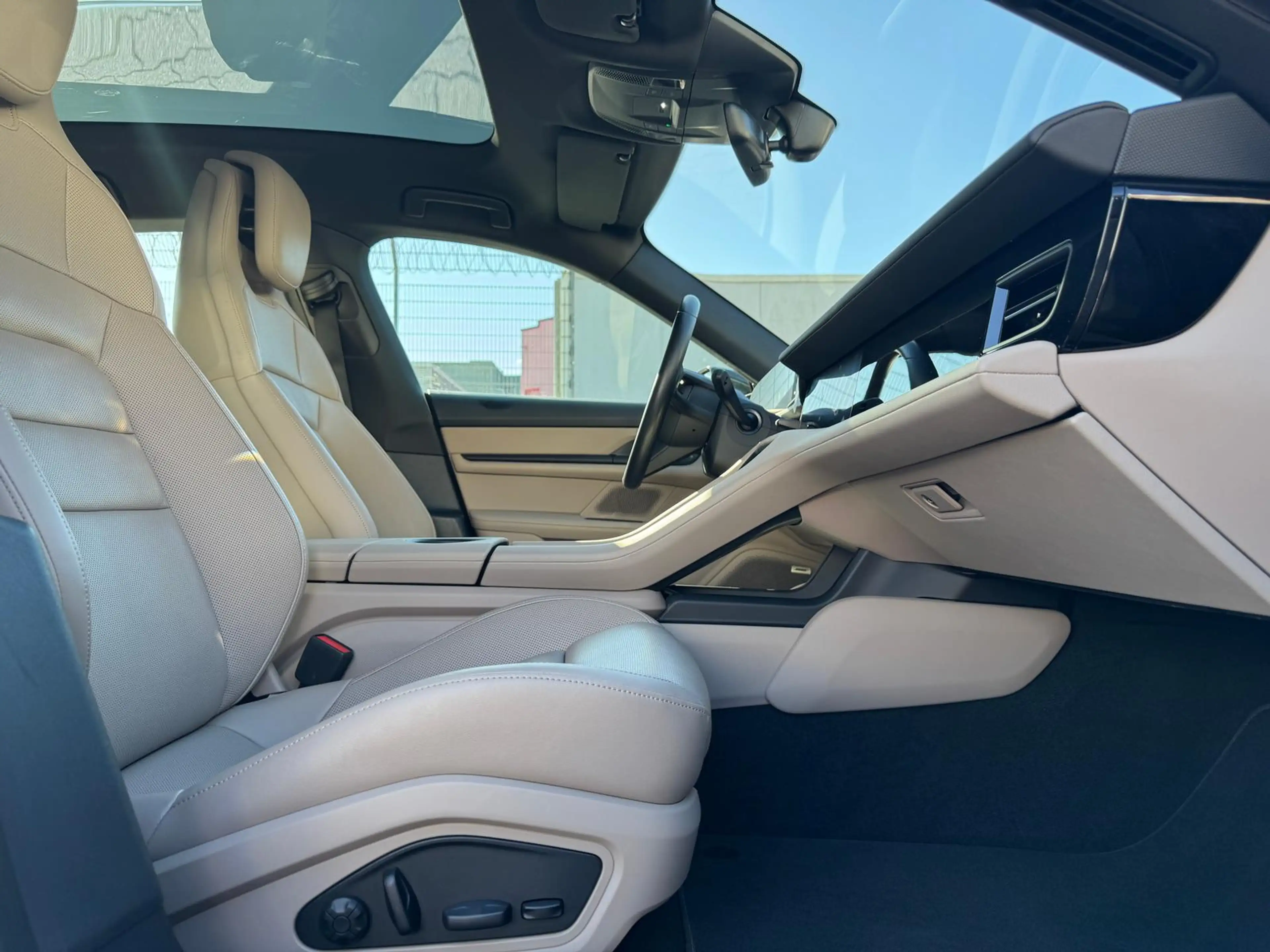 Porsche Taycan Cross Turismo 4 S ACC PANO BOSE MASSAGE — photo 14
