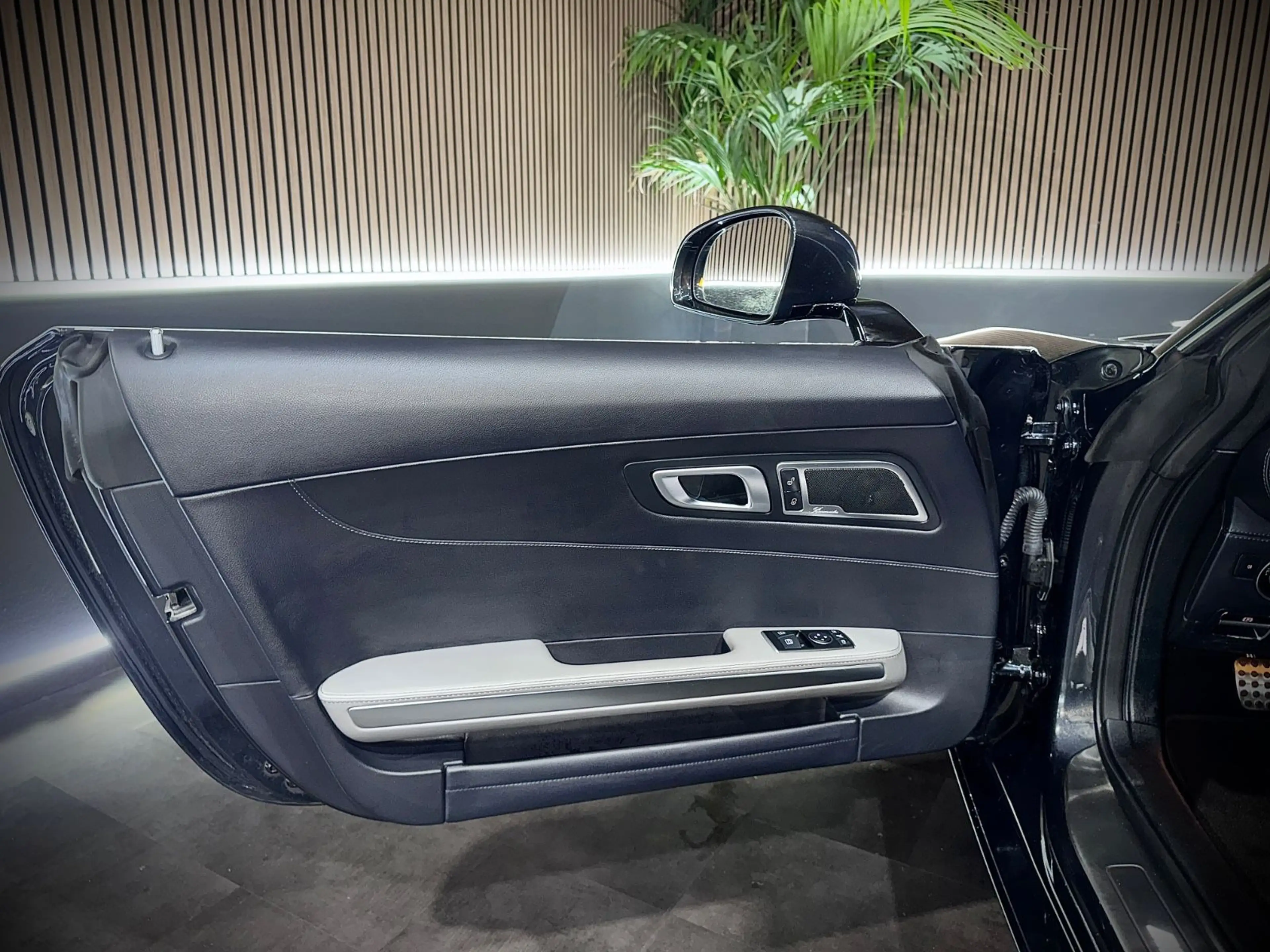 Mercedes-Benz AMG GT *4.0*COUPE*PANO*7G*BURMESTER*KAMERA*2.HD* — photo 10