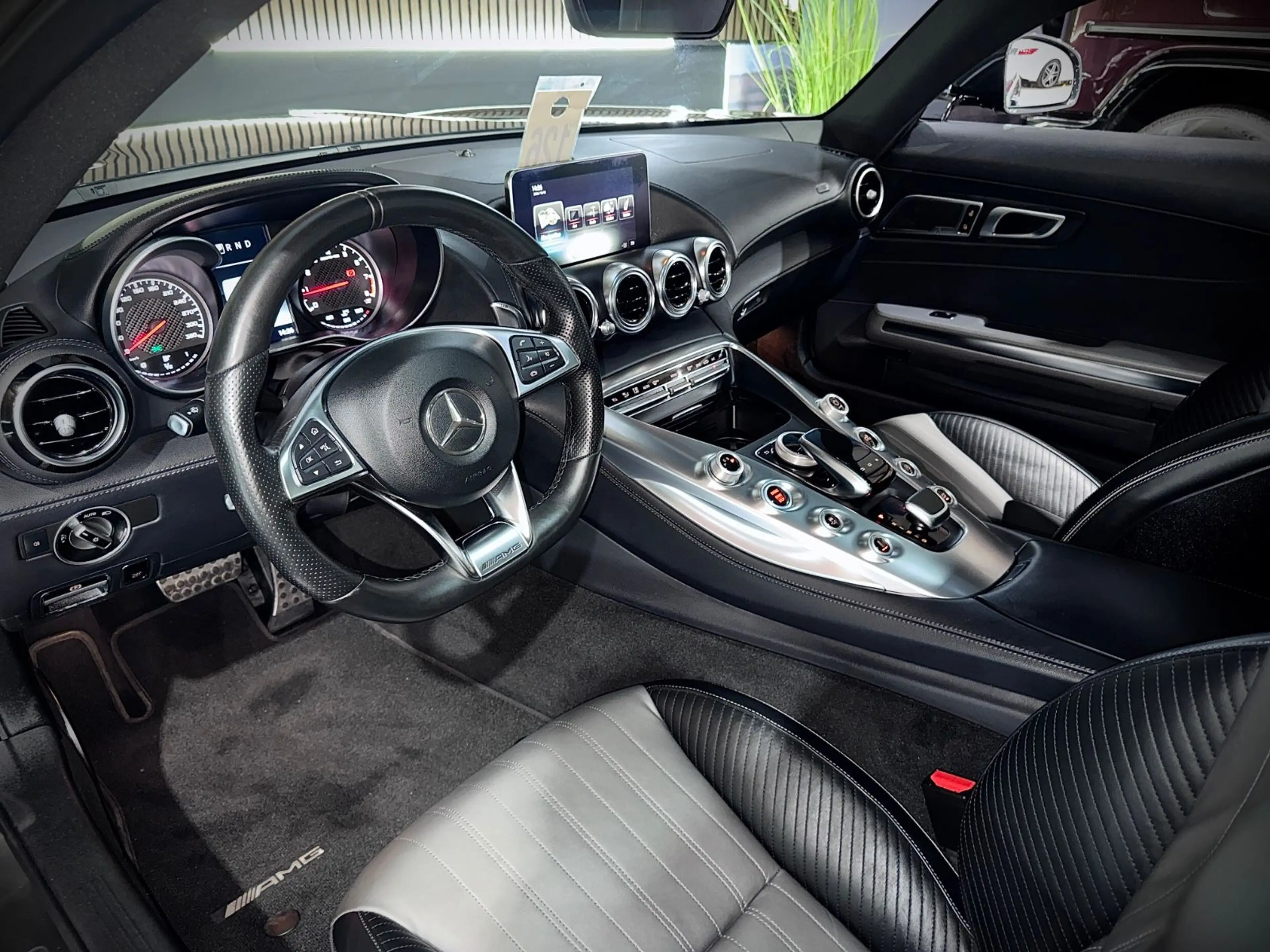 Mercedes-Benz AMG GT *4.0*COUPE*PANO*7G*BURMESTER*KAMERA*2.HD* — photo 11