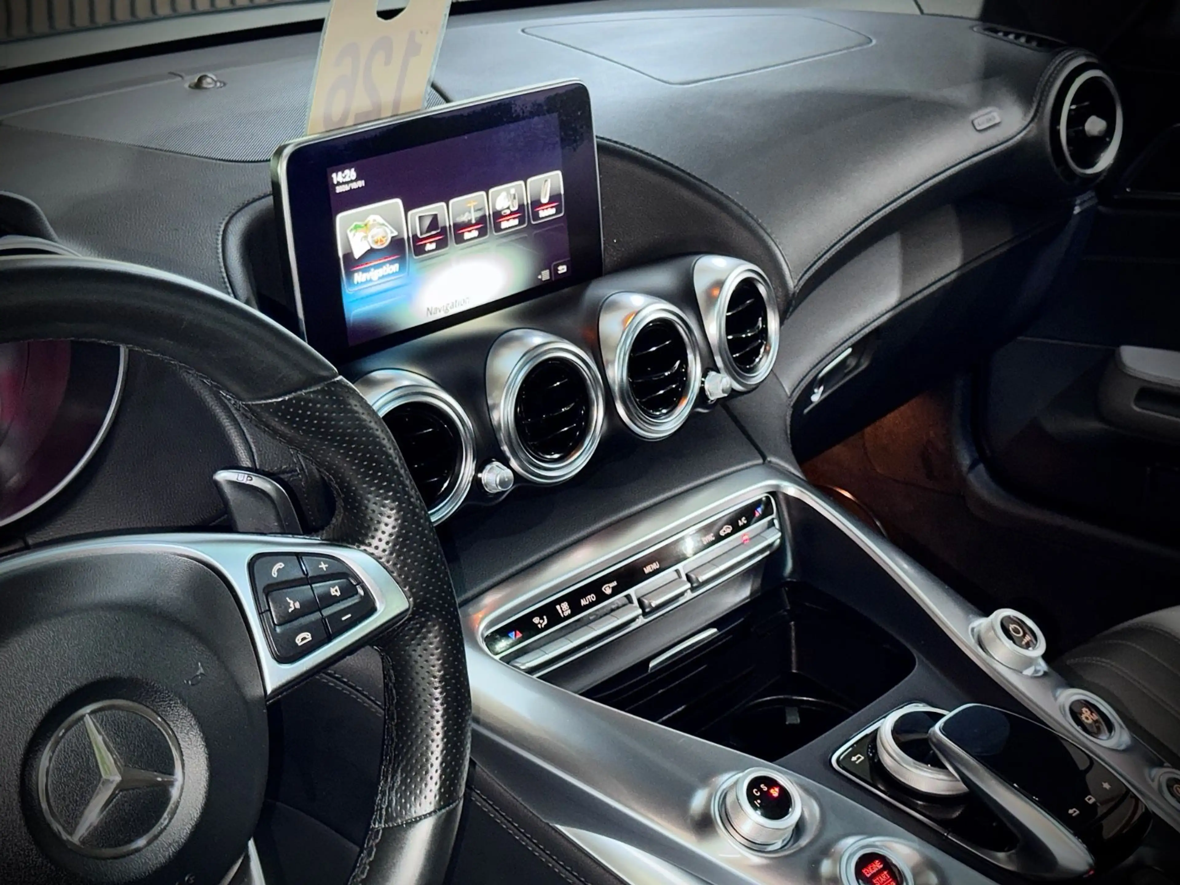 Mercedes-Benz AMG GT *4.0*COUPE*PANO*7G*BURMESTER*KAMERA*2.HD* — photo 14