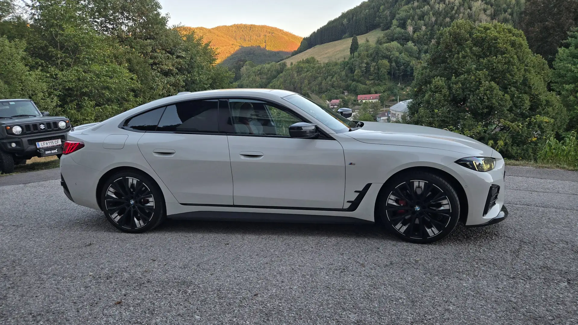 BMW i4 i4 Gran Coupe xDrive M50 81,1kWh Weiß - 1