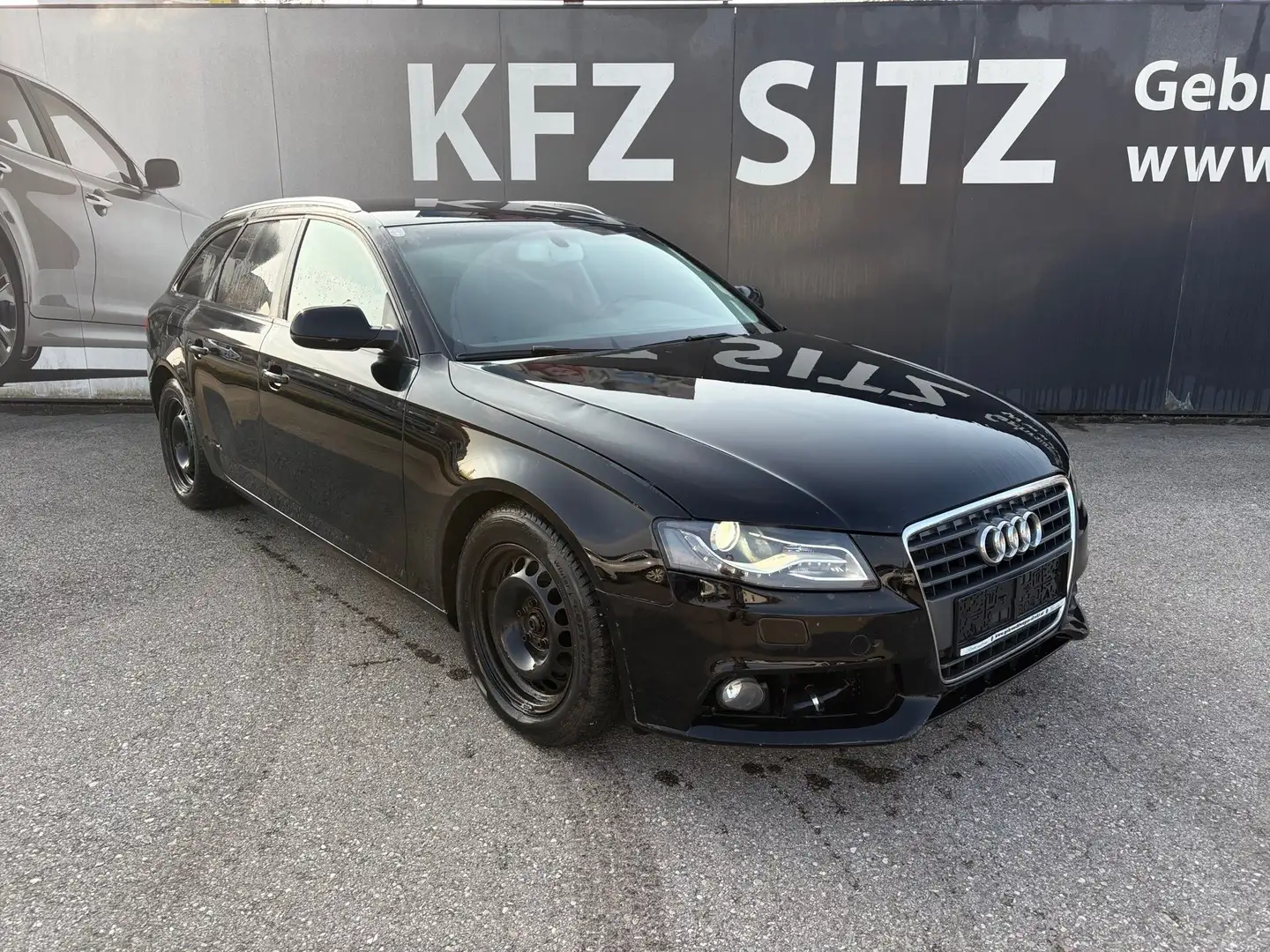 Audi A4 Avant 2,0 TDI DPF Aut. Schwarz - 1