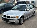 BMW 318 i Touring Facelift*Klima*PDC*143ps*ZV*El.Fenste*r Срібний - thumbnail 1