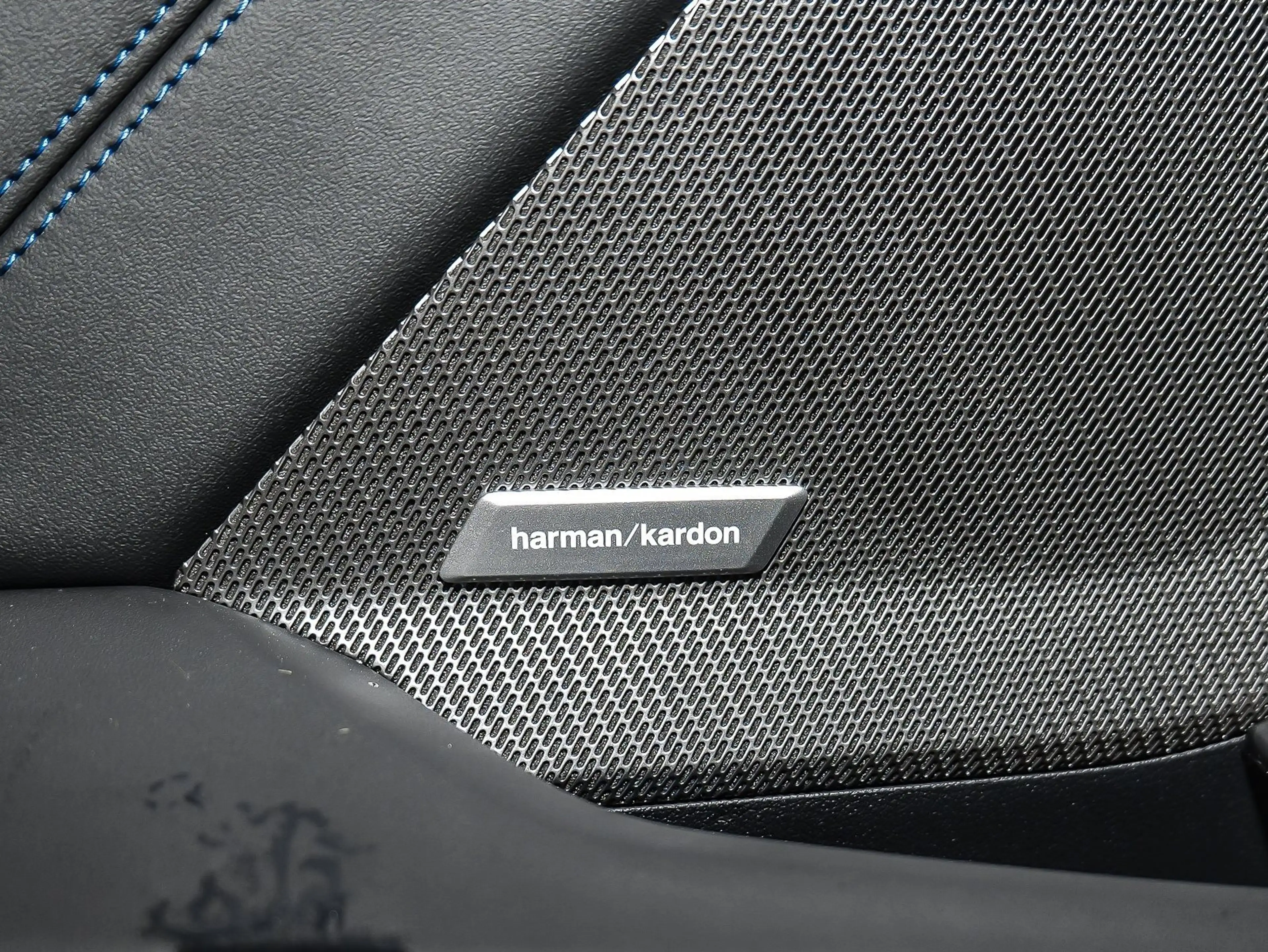 BMW 216 M Sport Pro HUD 360° H&K Iconic Glow RFK LM — photo 13