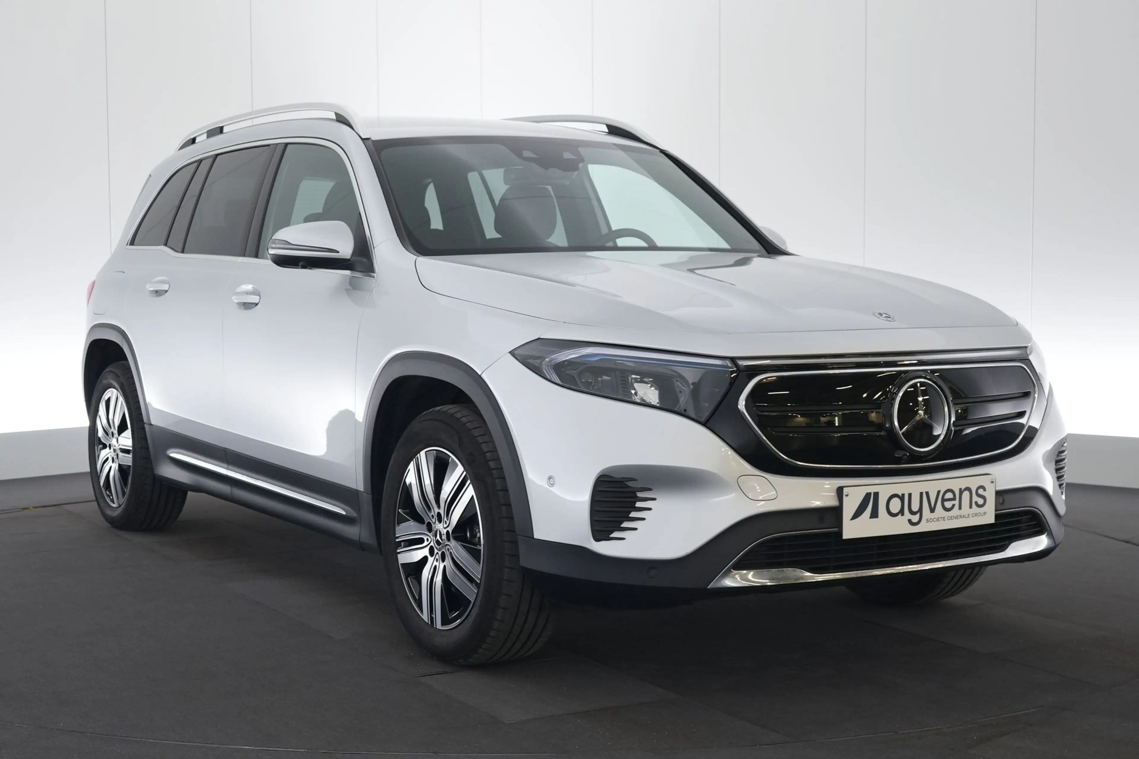 Mercedes-Benz EQB 250 Luxury Line Premium 7Pl. LEDER/CUIR LED GPS PDC 36 — photo 3