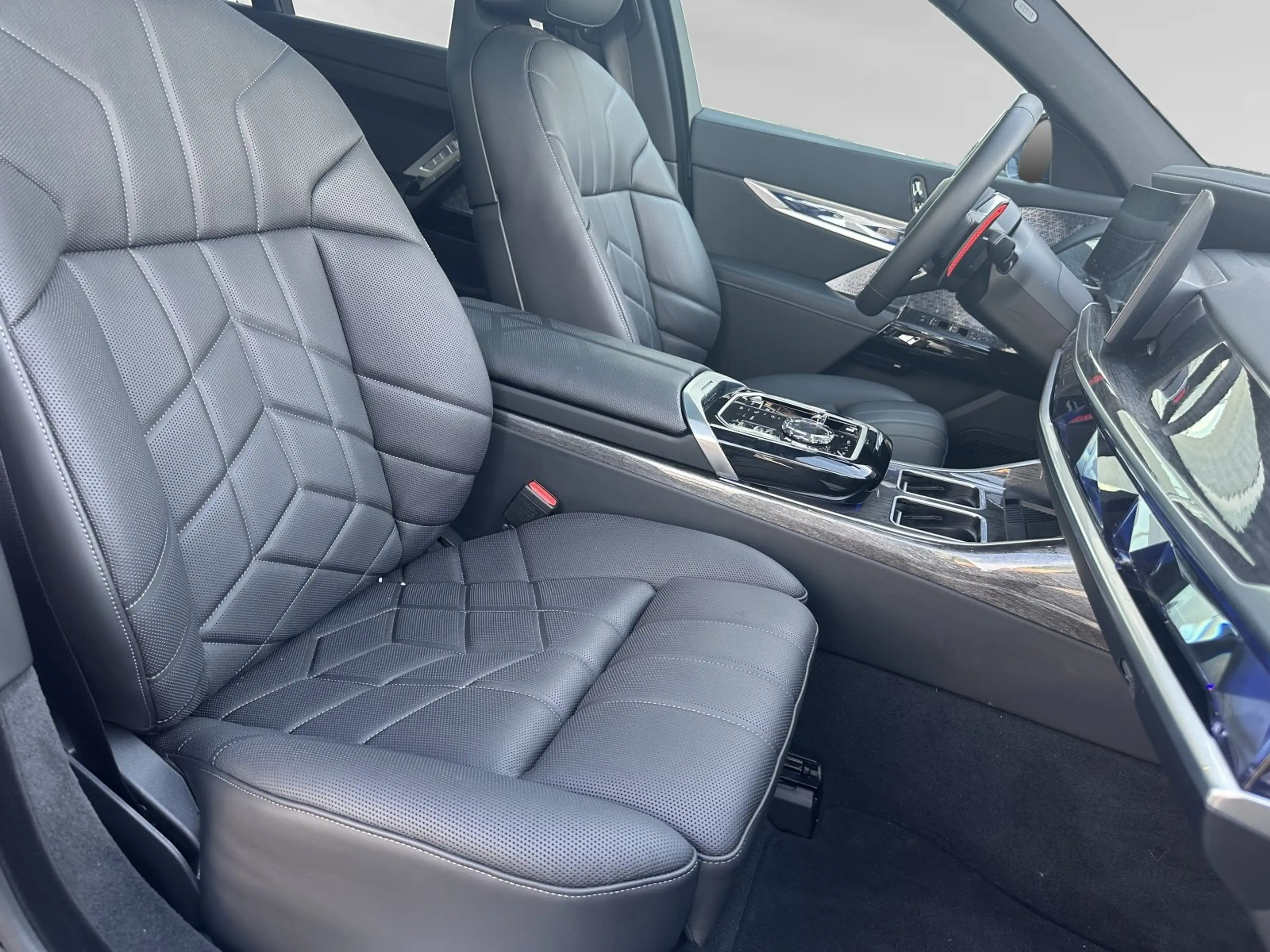 BMW 760 M760e xDrive Fond-Enterteinment|Bowers&Wilkins — photo 9