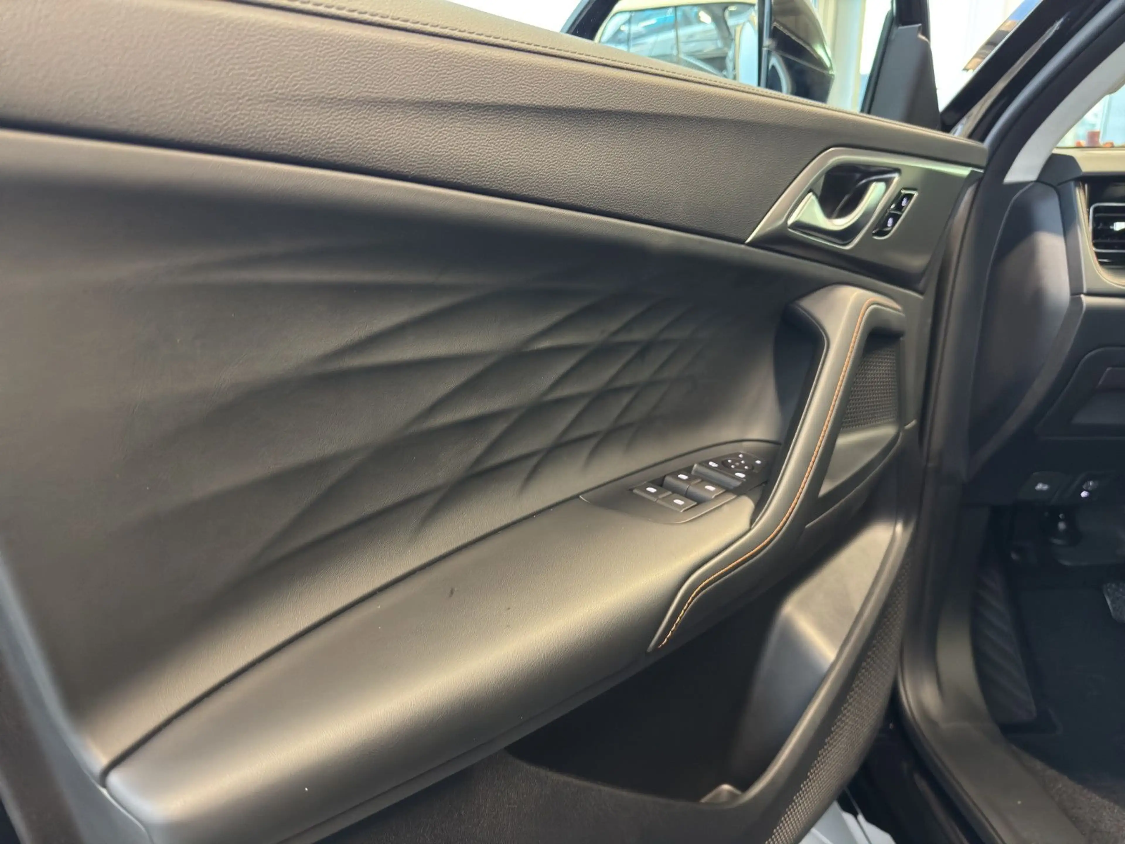 MG HS 1.5 Automatik Luxury 360°ACC*Spur*LED*APP*NAV — photo 13