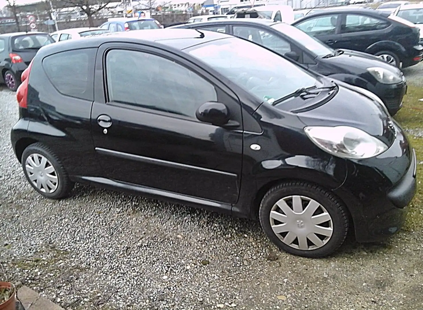 Peugeot 107 Petit Filou/Eu 4,5/ Servo+FH+Funk+R-CD/TÜV 3.25 Zwart - 2