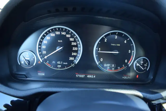 BMW X4 view 16