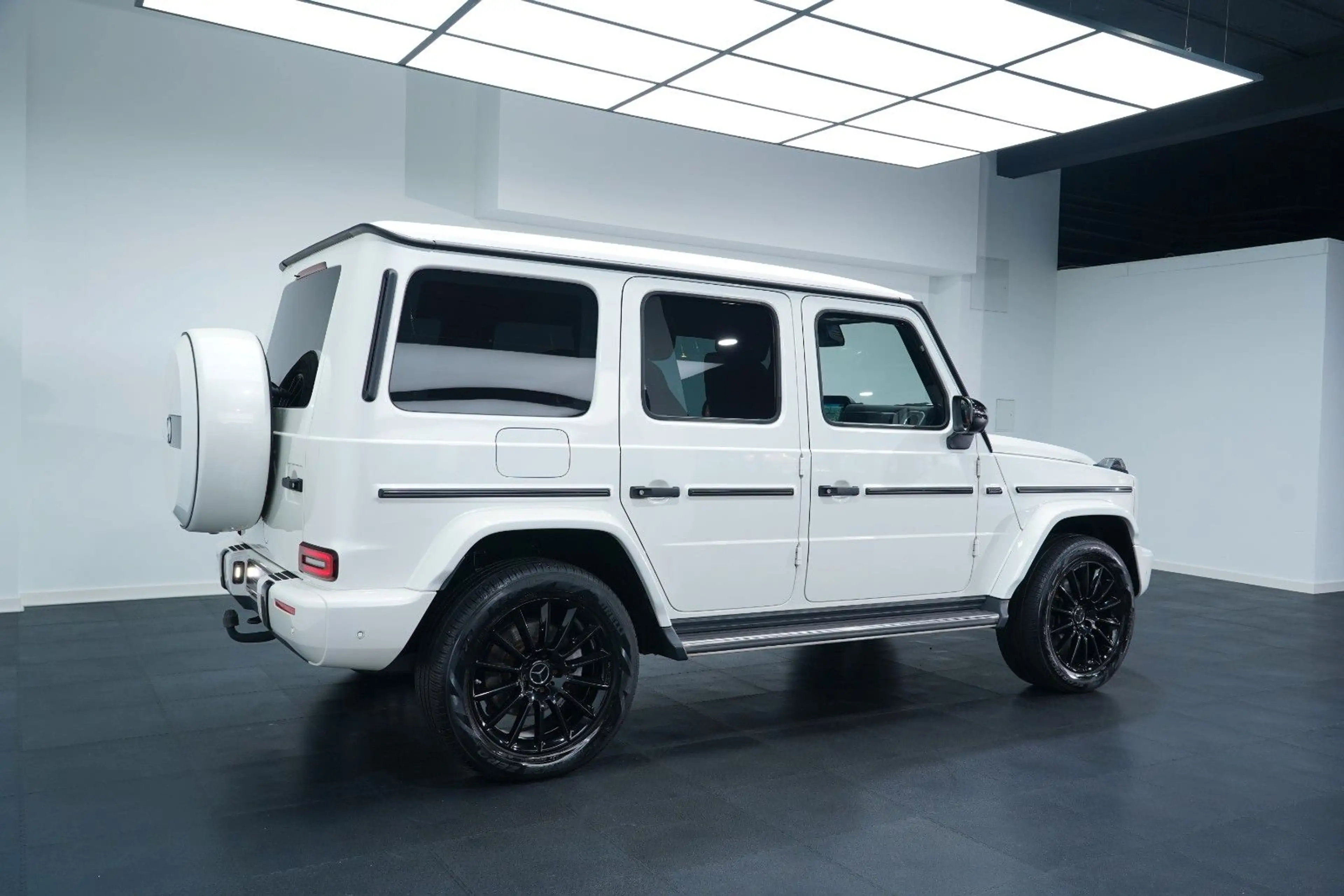 Mercedes-Benz G 350 d 4M AMG MULTIBEAM/SPUR/BURM/DISTR+/MANUF — photo 7