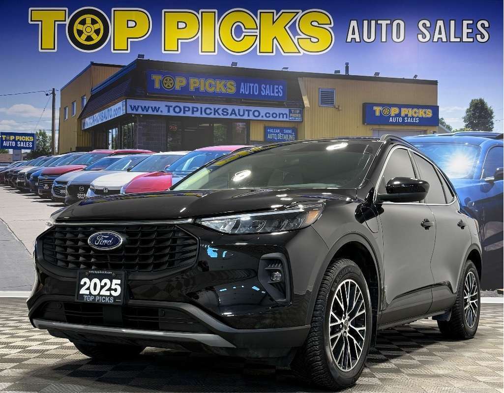 2025 Ford Escape Adaptive Cruise, Only 10,000 Kms, Accident Free!