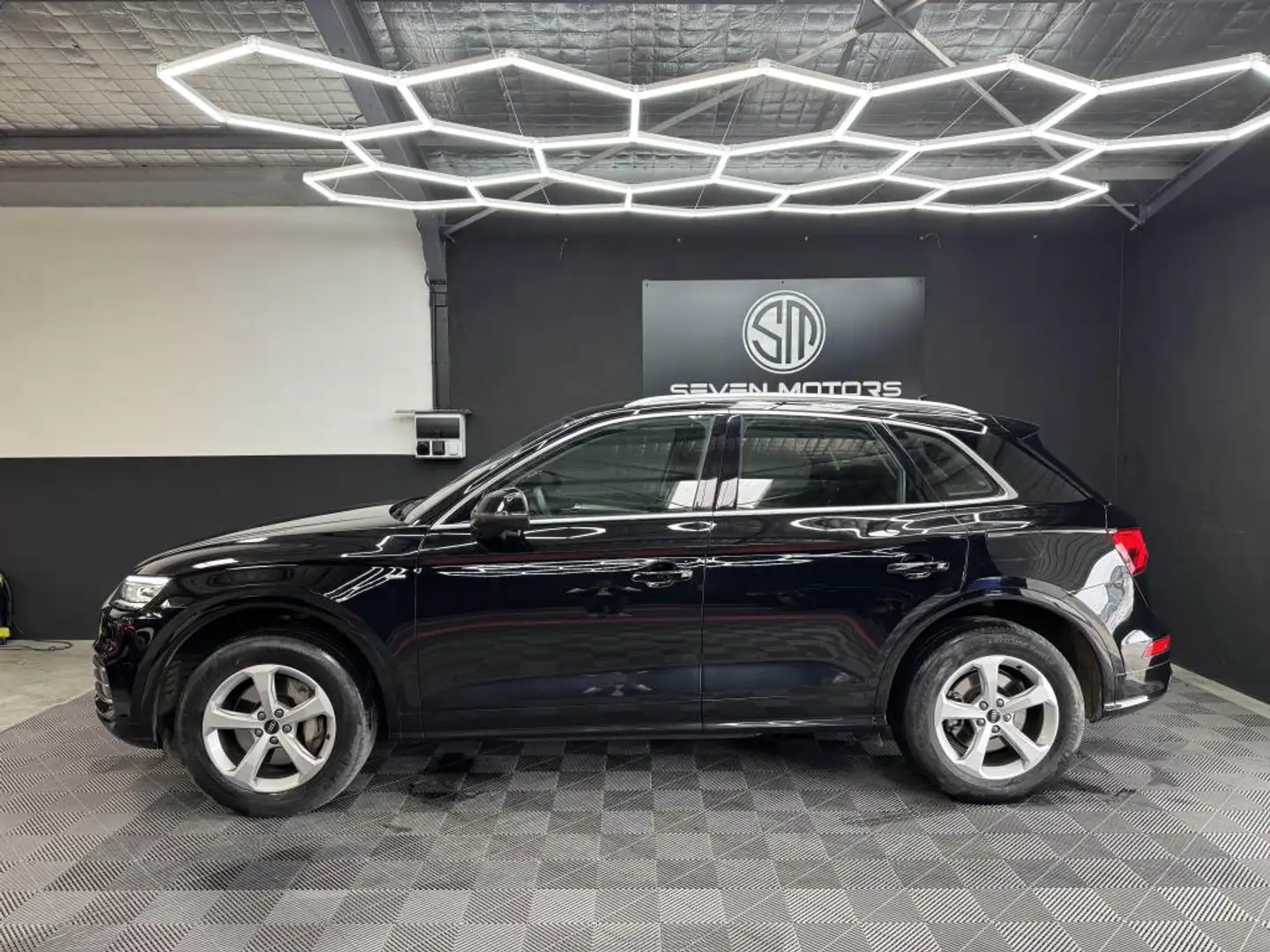 Audi Q5 QUATTRO 2.0 50 TFSI - 299ch S LINE Noir - 2
