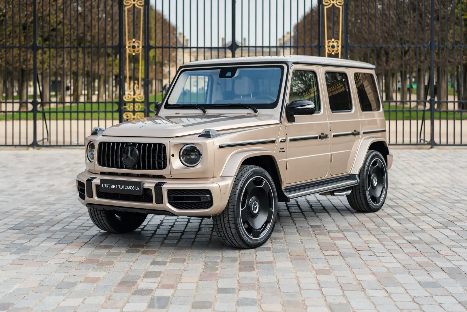 Mercedes-Benz G 63 AMG G 63 AMG - G Manufaktur, 2 400 kms, first hand Beige - 1