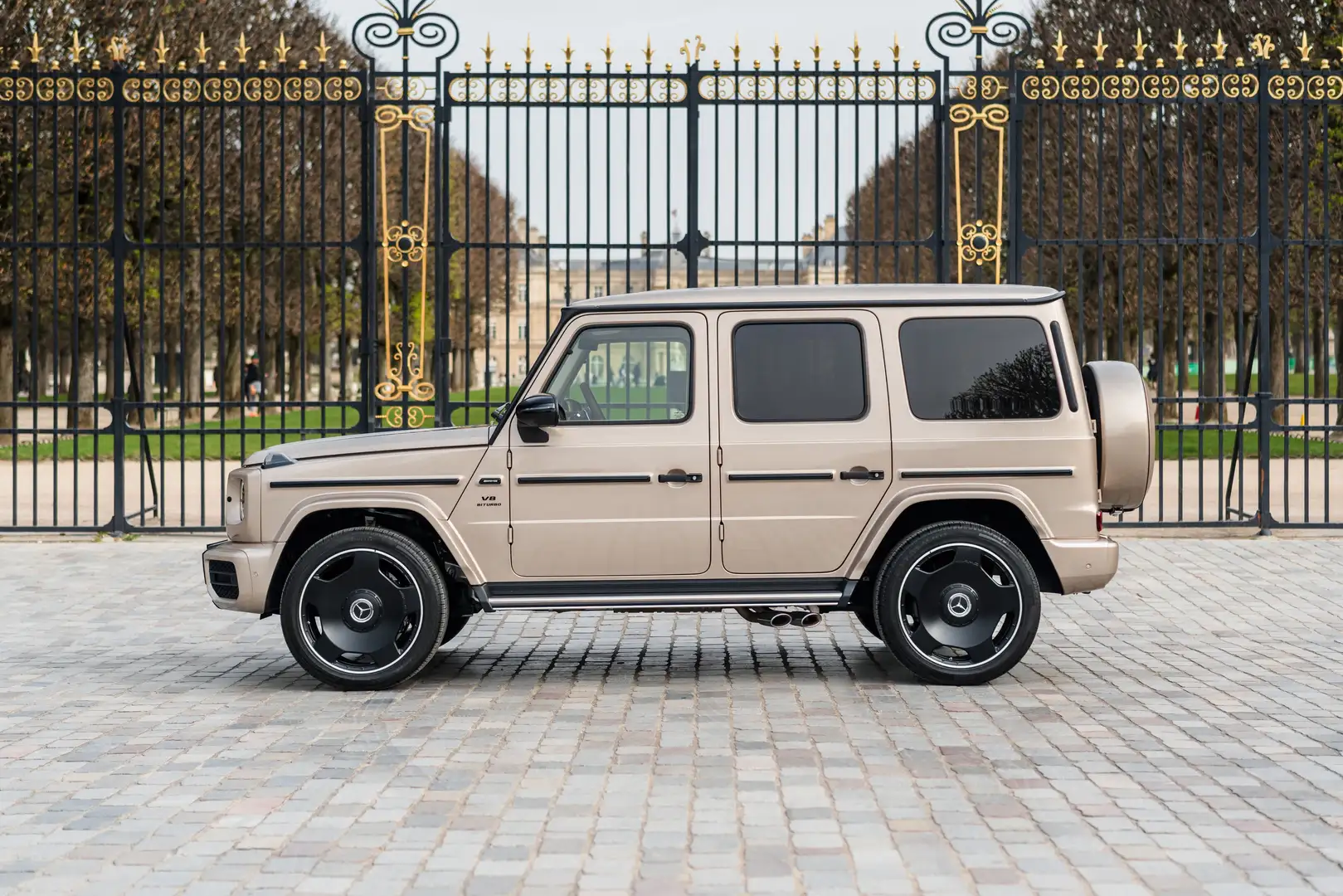 Mercedes-Benz G 63 AMG G 63 AMG - G Manufaktur, 2 400 kms, first hand Beige - 2