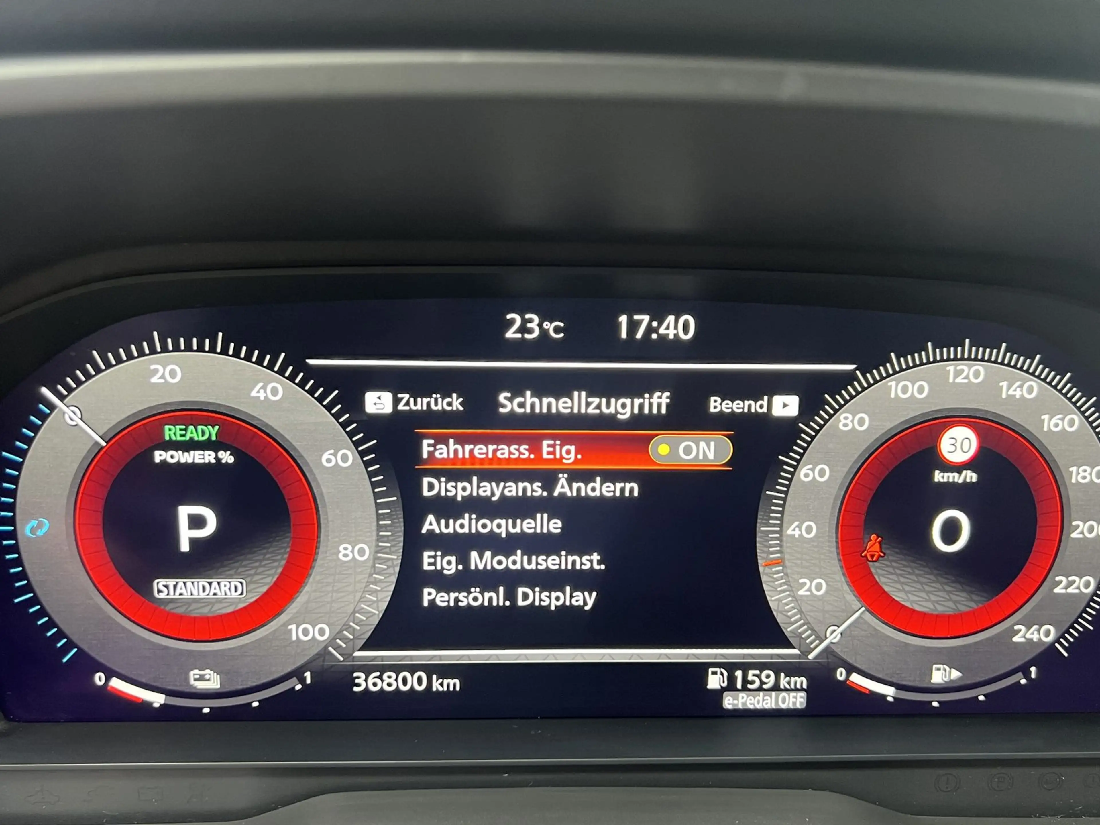 Nissan X-Trail e-Power e-4orce Tekna+ Panorama Carplay — photo 13