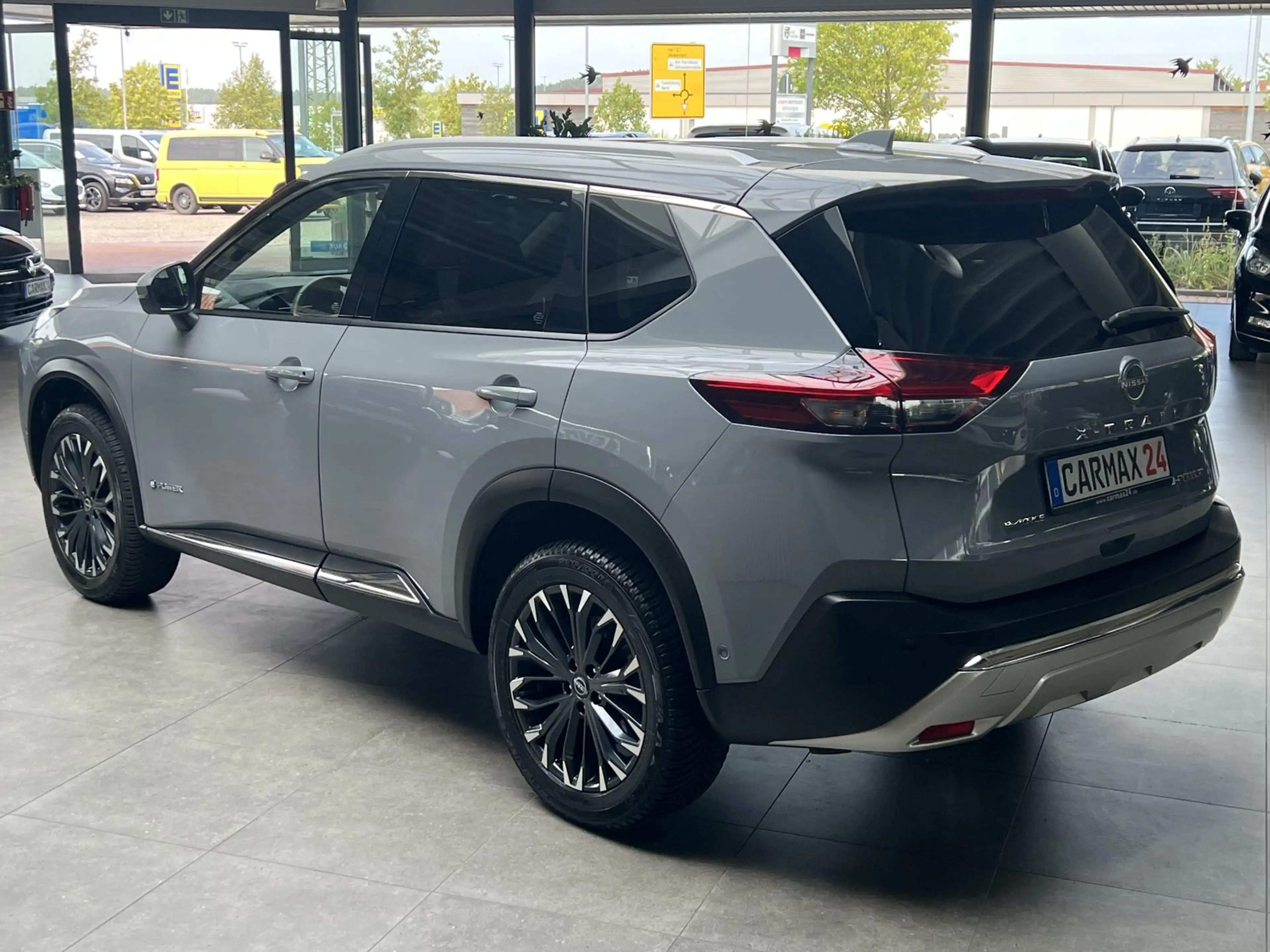 Nissan X-Trail e-Power e-4orce Tekna+ Panorama Carplay — photo 5