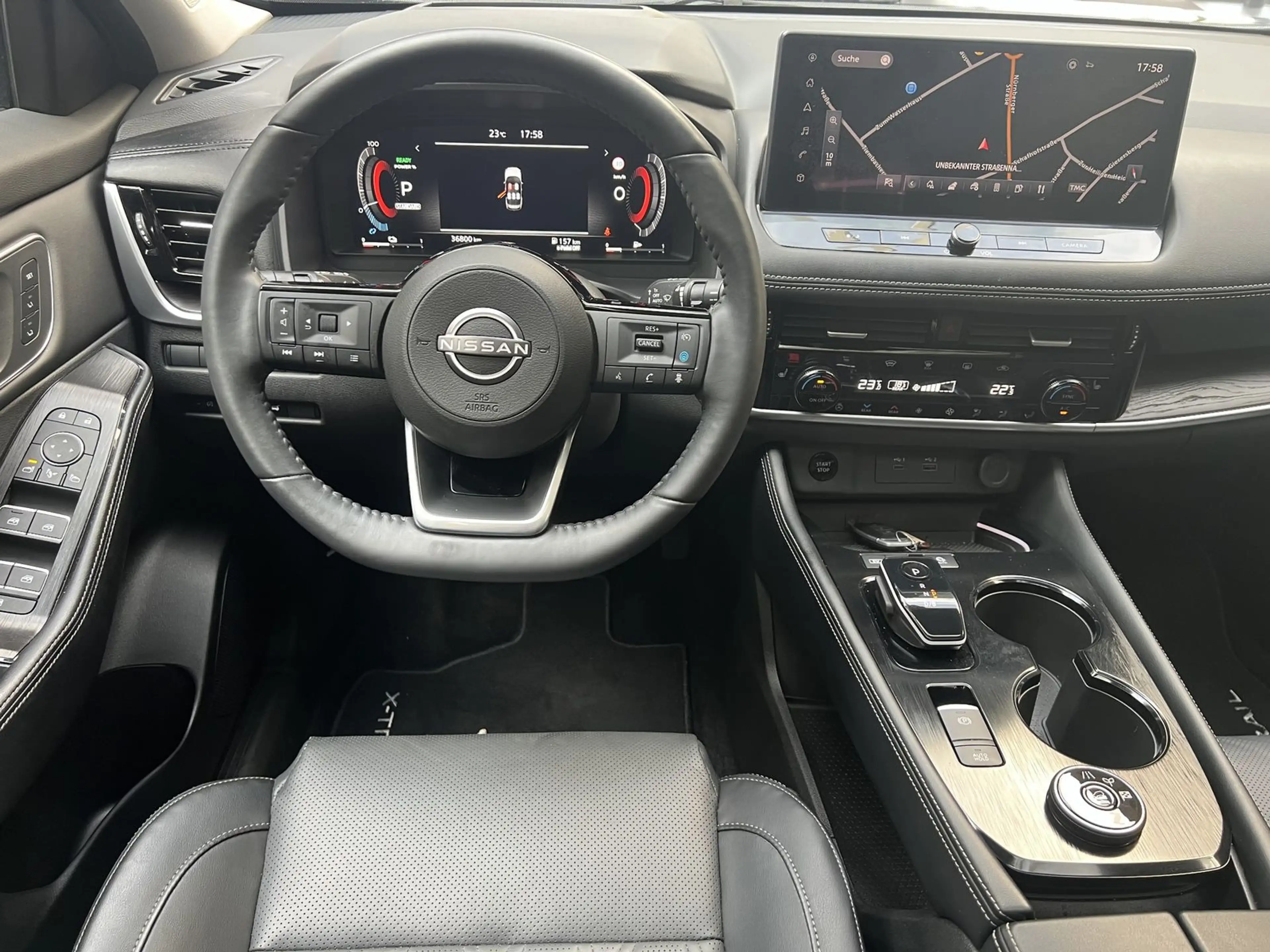 Nissan X-Trail e-Power e-4orce Tekna+ Panorama Carplay — photo 9