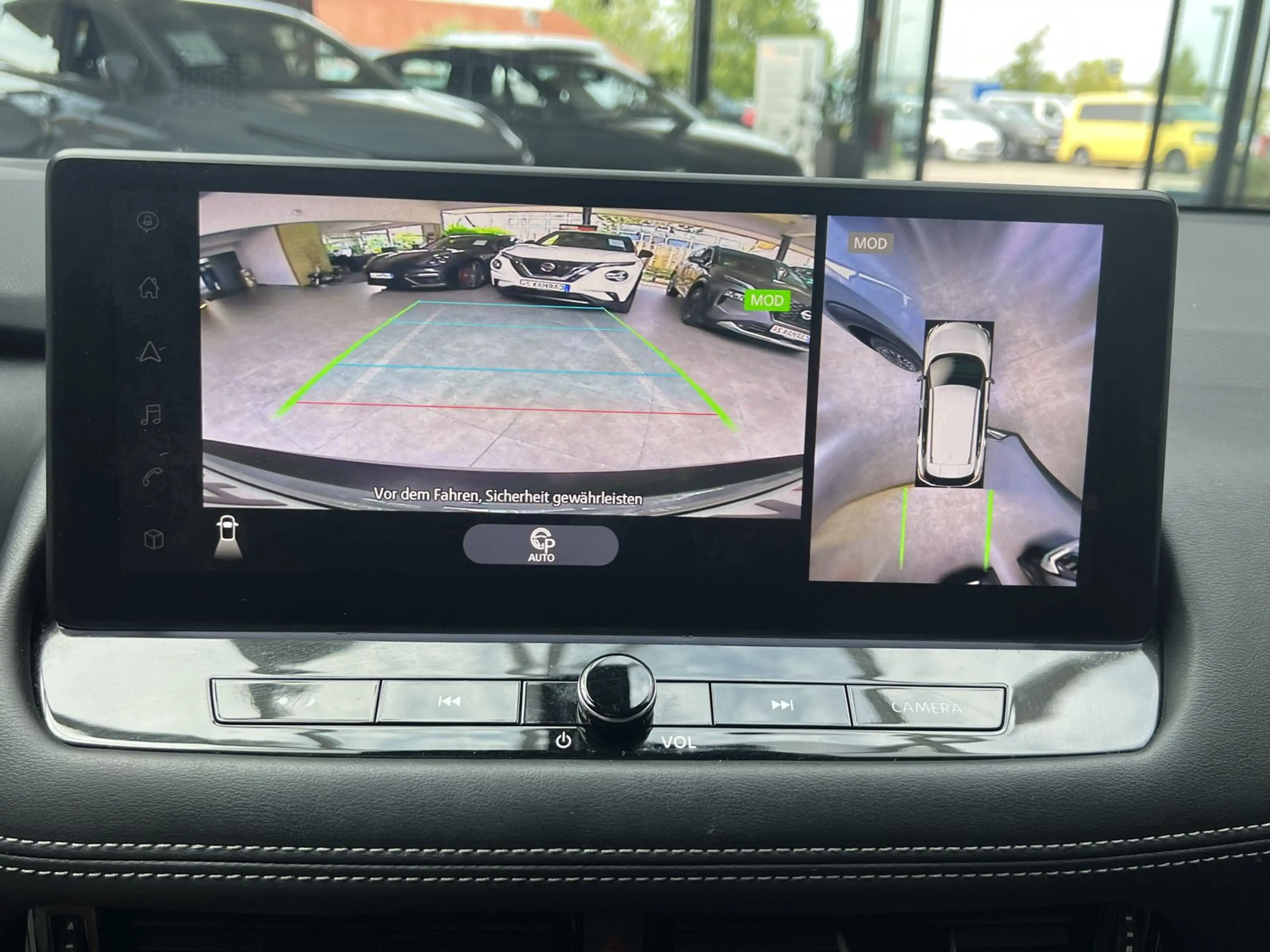 Nissan X-Trail e-Power e-4orce Tekna+ Panorama Carplay — photo 11