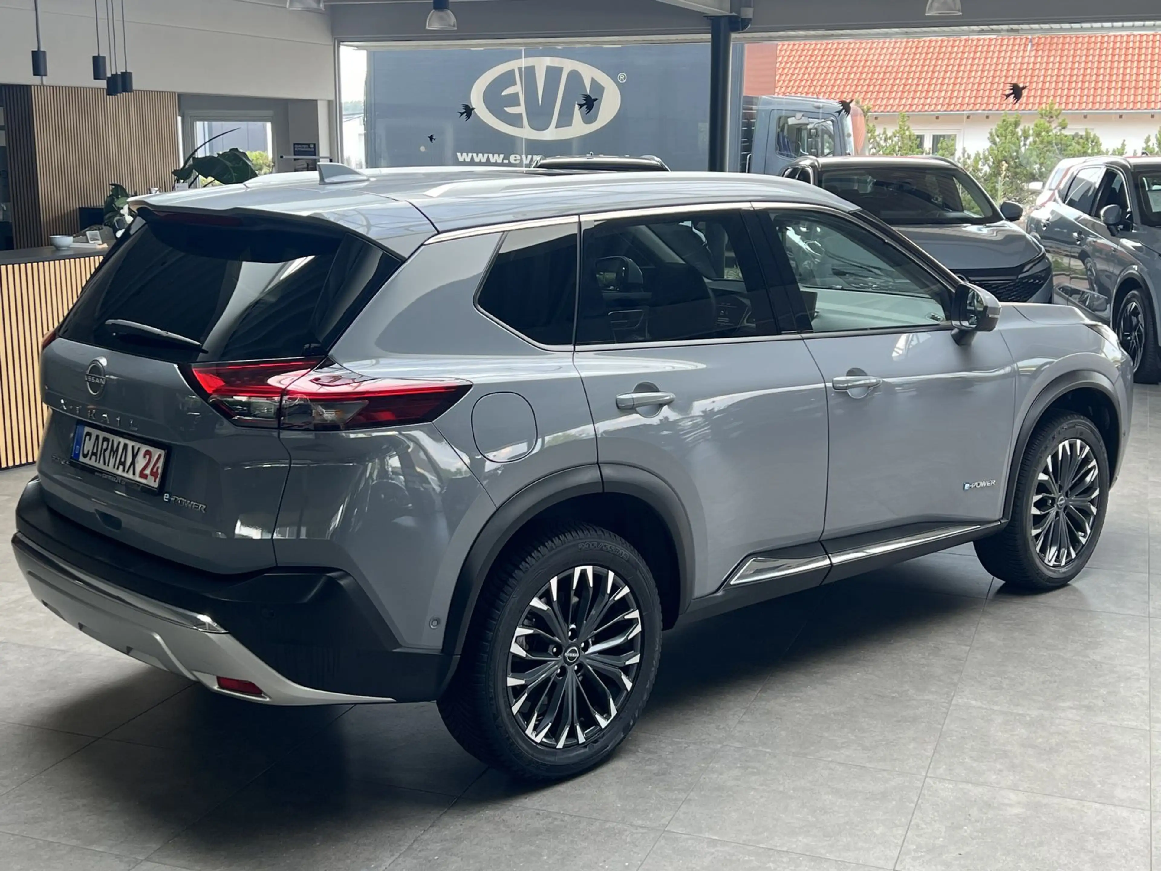 Nissan X-Trail e-Power e-4orce Tekna+ Panorama Carplay — photo 6