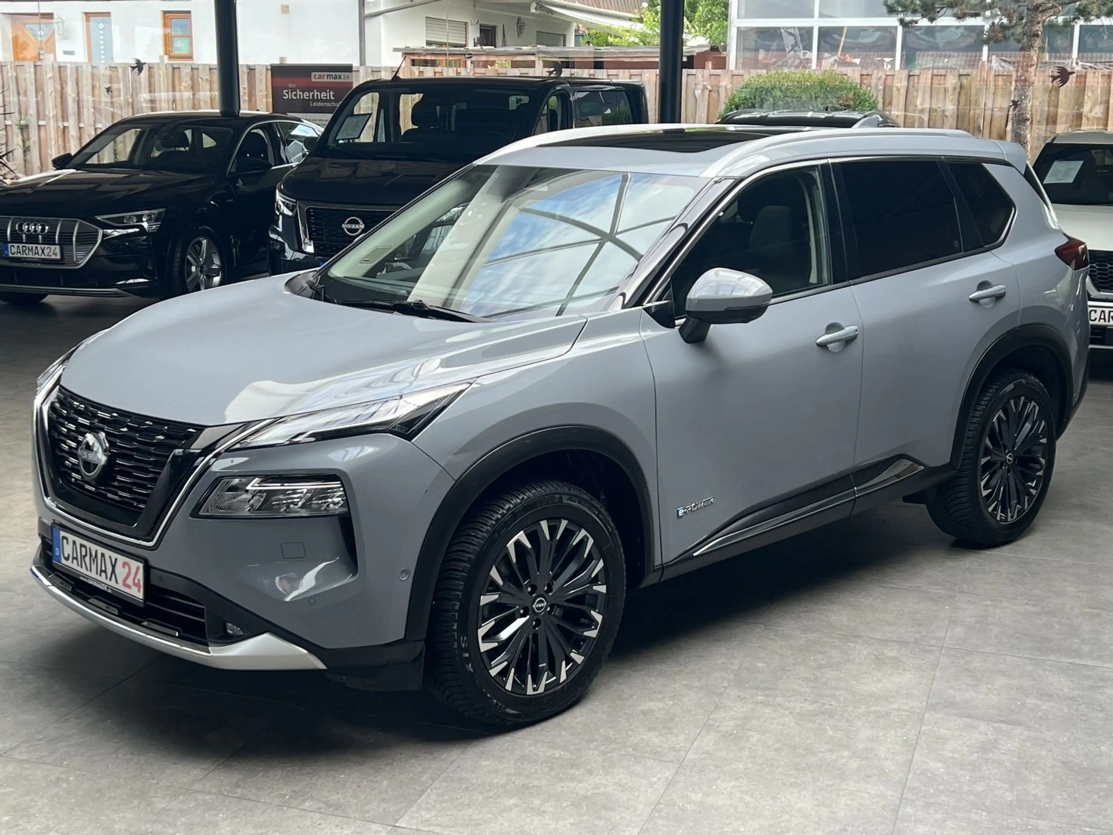 Nissan X-Trail e-Power e-4orce Tekna+ Panorama Carplay — photo 7