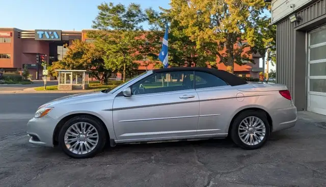 Chrysler 200 2011 — photo 4