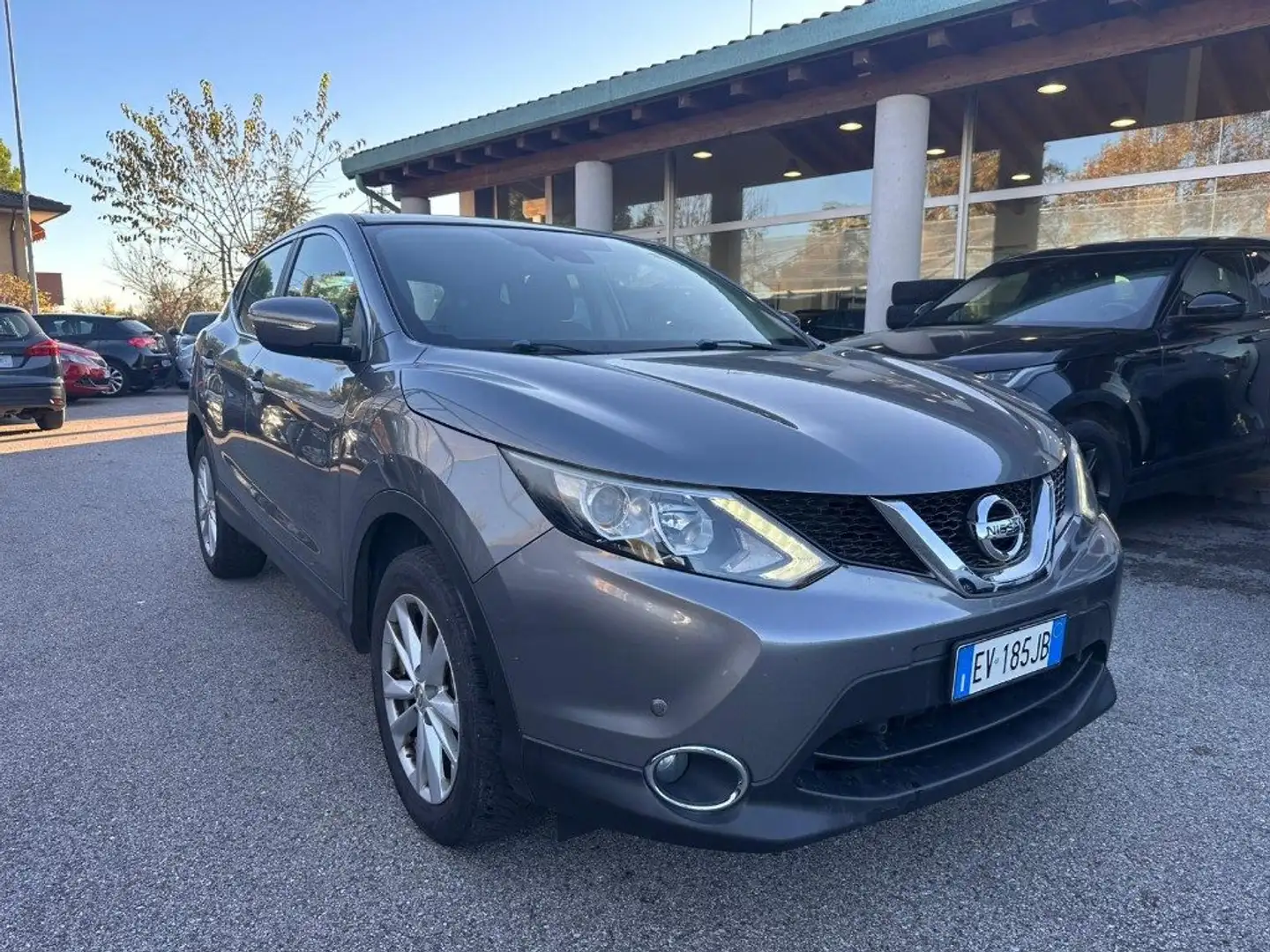 Nissan Qashqai 1.5 dCi Acenta Gris - 1