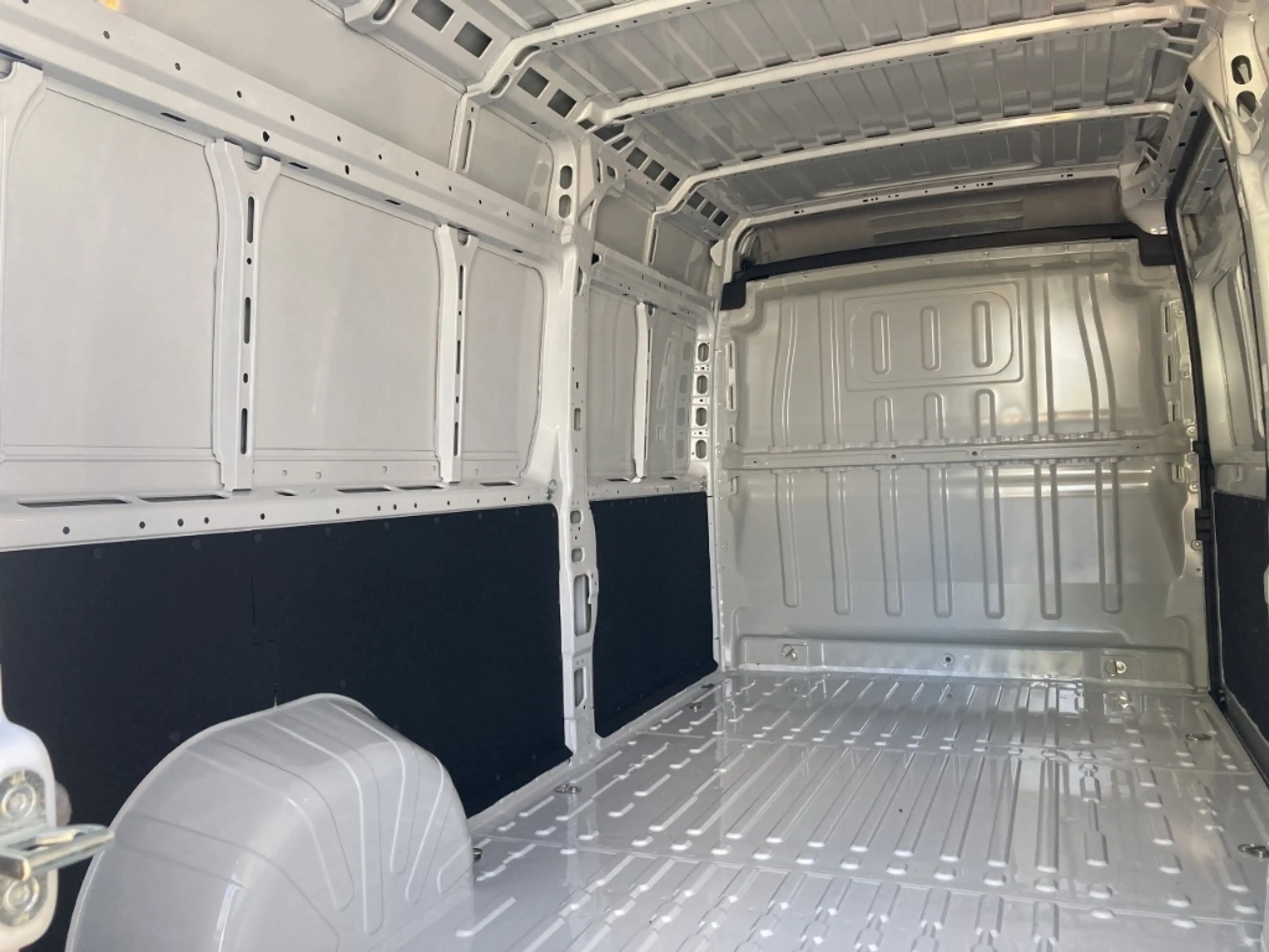 Citroen Jumper Grossraumkasten 35 L4H2 Navi Kamera PDC — photo 14