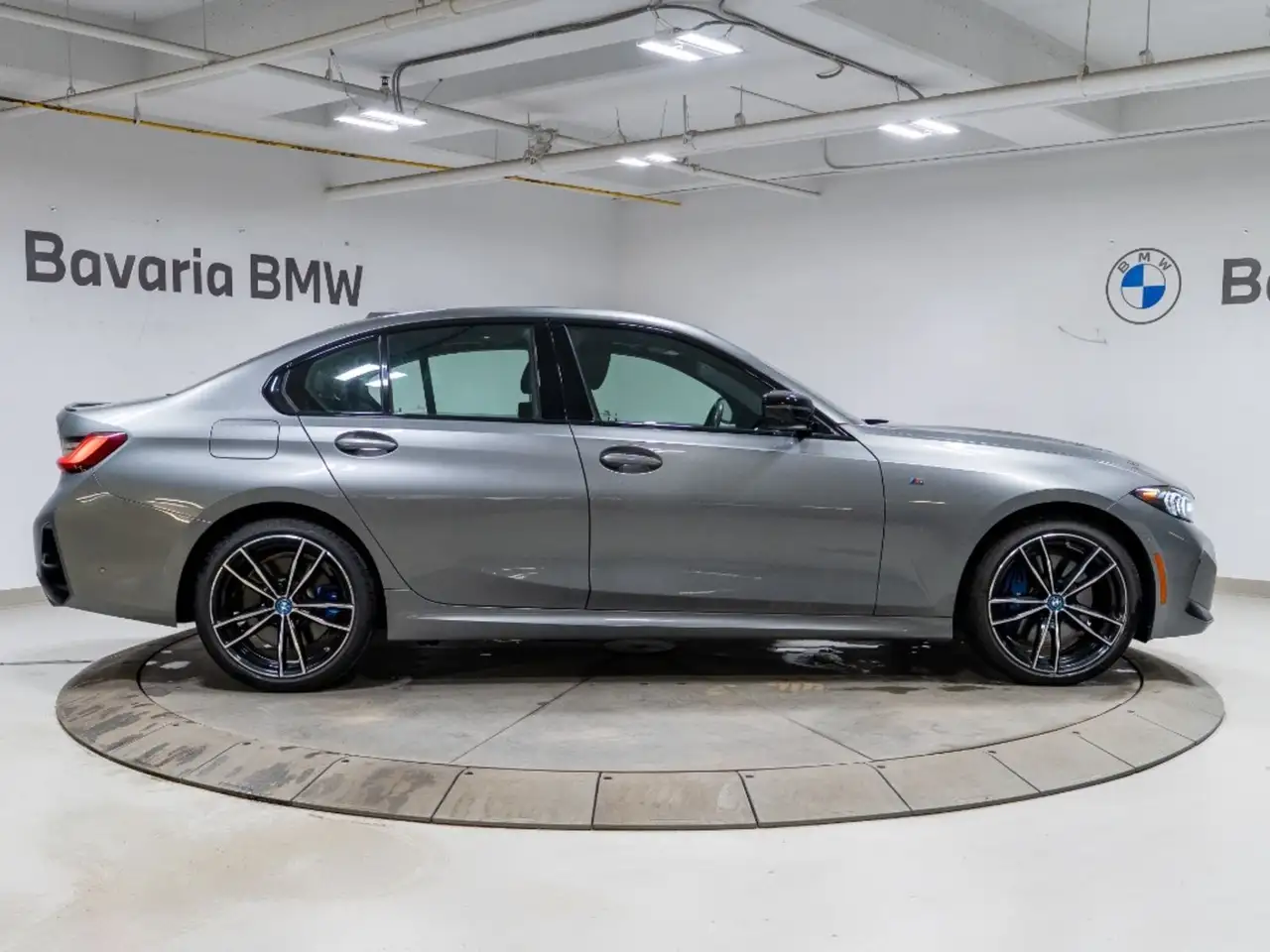 BMW 3 Series photo BMW 3 Series