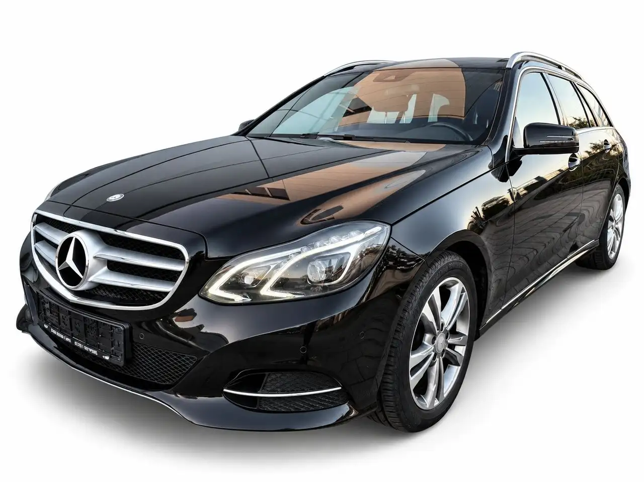 Mercedes-Benz E 220 CDI T-Modell BlueTec Avantgarde — photo 1 of 13