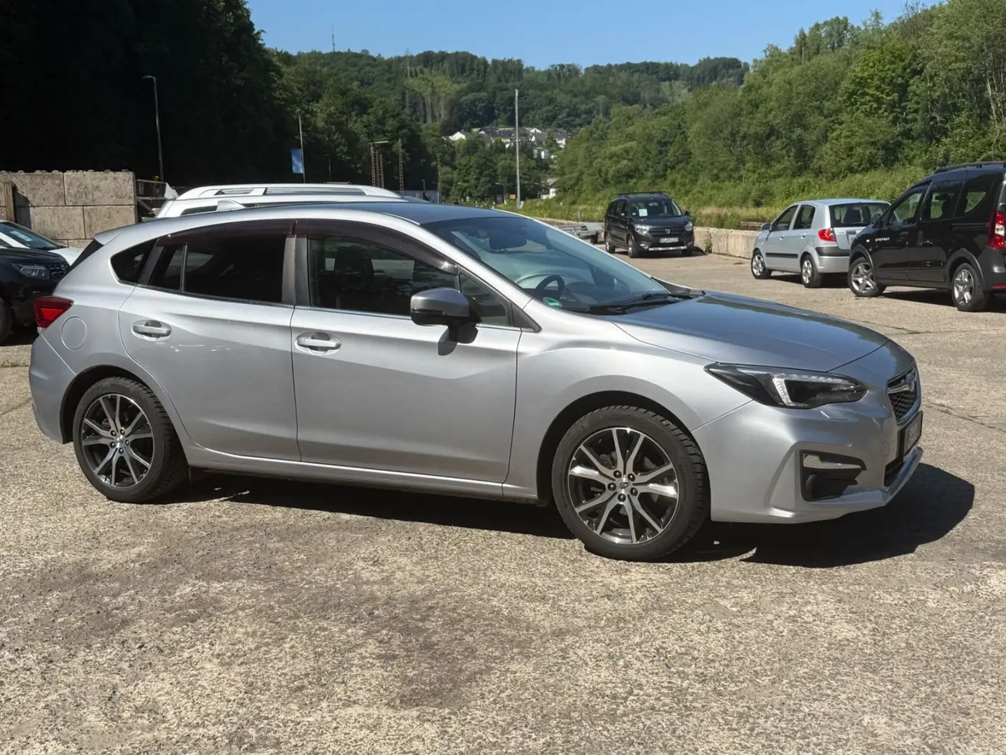 Subaru Impreza 4WD Comfort Automatik Kamera unfallfrei Argent - 1