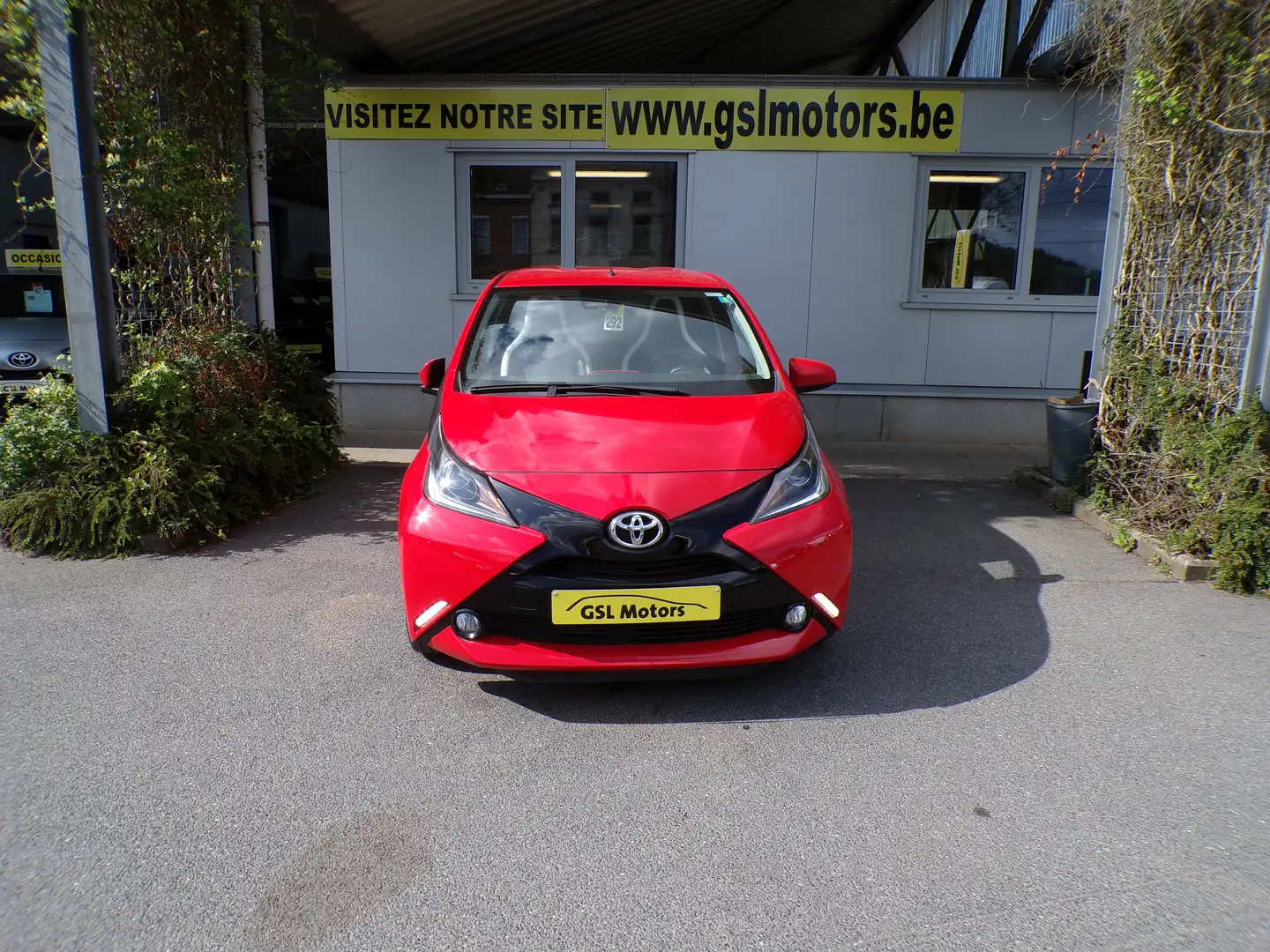 Toyota Aygo 1.0i VVT-i  69cv 5portes rouge 06/17 39624km Airco Rood - 2