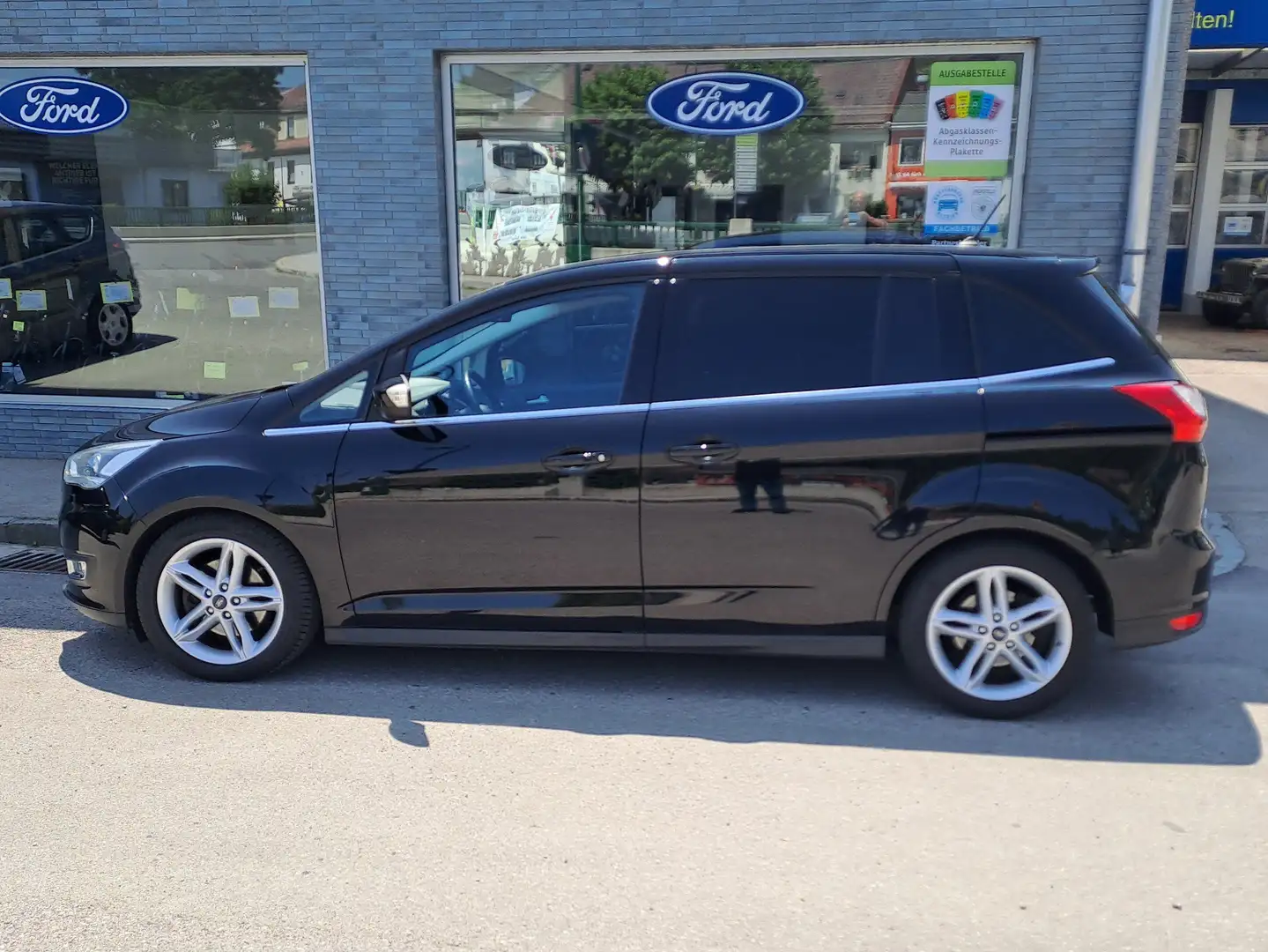 Ford Grand C-Max Titanium Schwarz - 2
