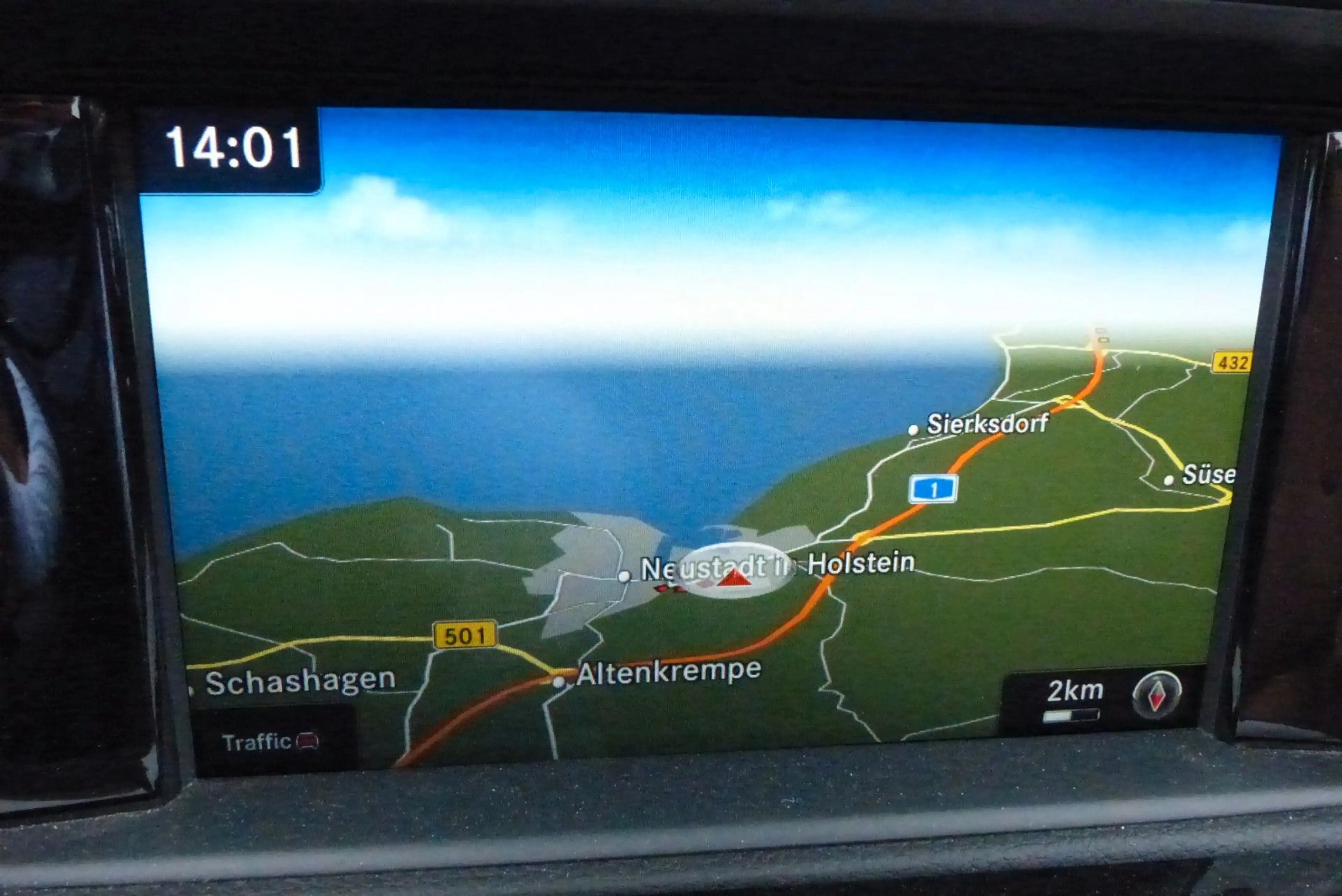 Mercedes-Benz SLC 200 AMG Sportpaket edle Farbkombination — photo 17