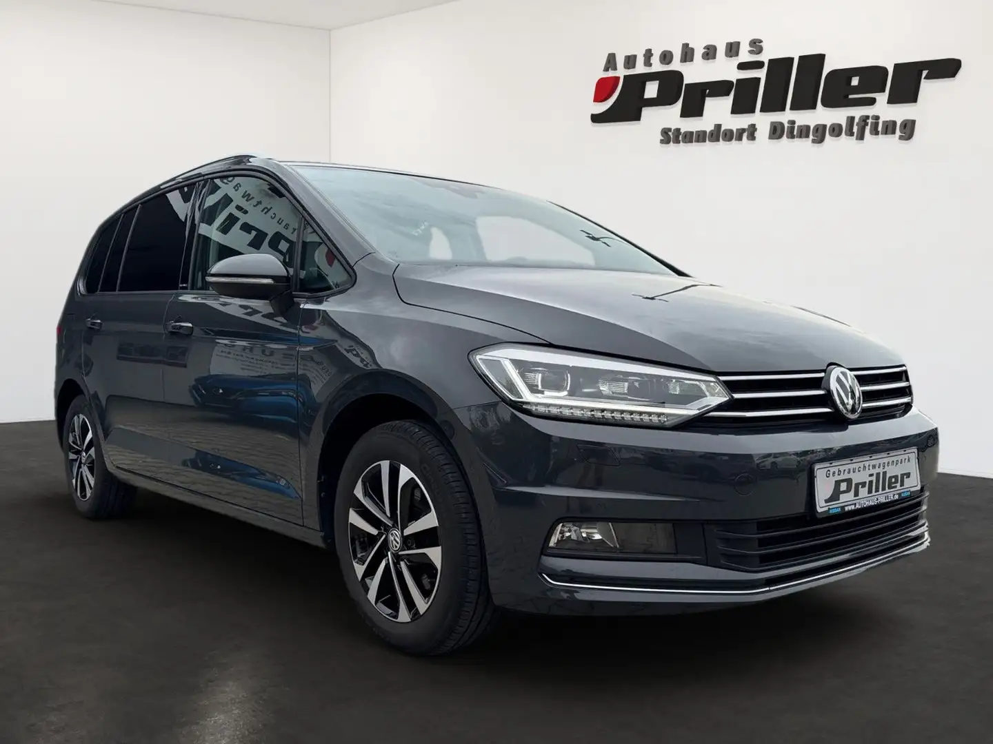 Volkswagen Touran 2.0 TDI IQ.DRIVE DSG/Navi/LED/Kamera/ACC Grey - 2